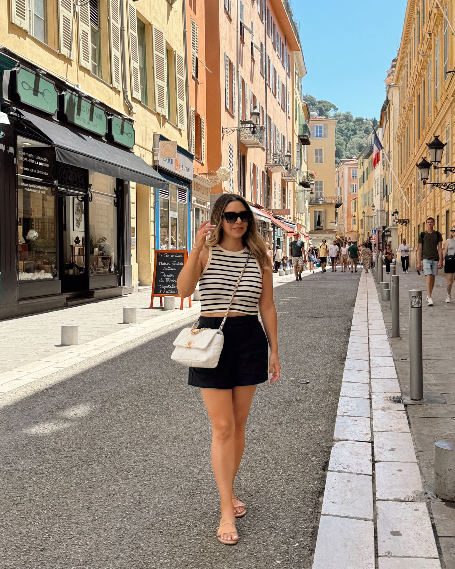 Striped cropped tank top- medium (size up)
Black linen shorts- 26
Tkees nude sandals
Chanel 19 bag
Celine sunglasses

Summer outfit, petite, neutral outfit, Abercrombie, black shorts

#LTKSeasonal #LTKFindsUnder100 #LTKStyleTip