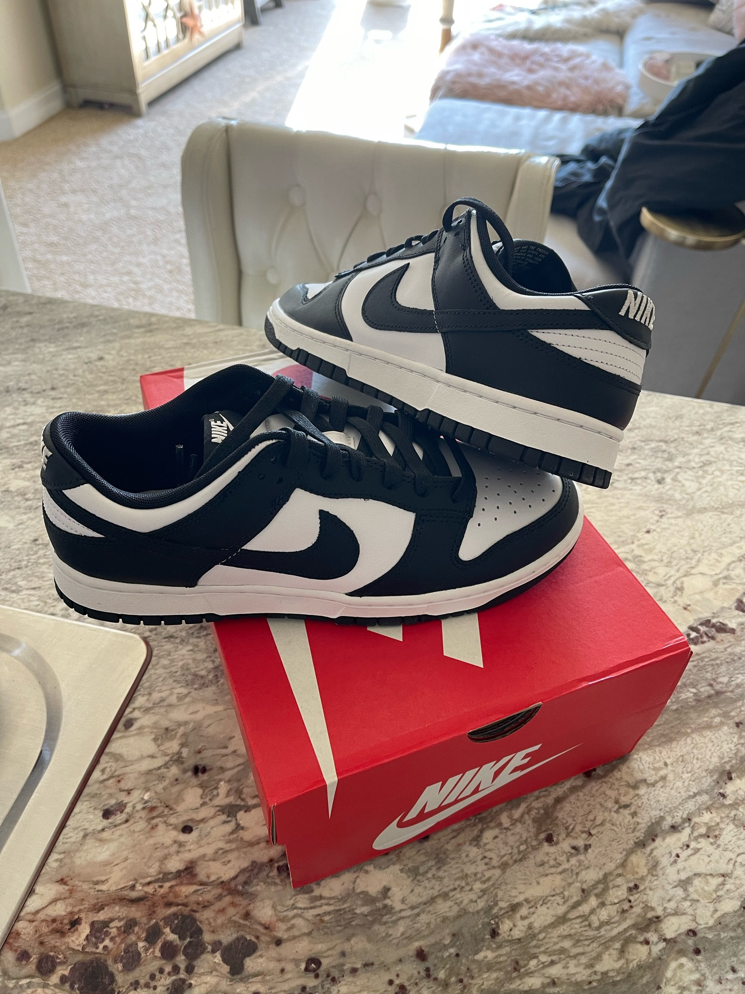 New favorites 🤍🖤 Nike low dunks. Dress them up or down, even wear them to the gym! 



#LTKGiftGuide #LTKstyletip #LTKshoecrush