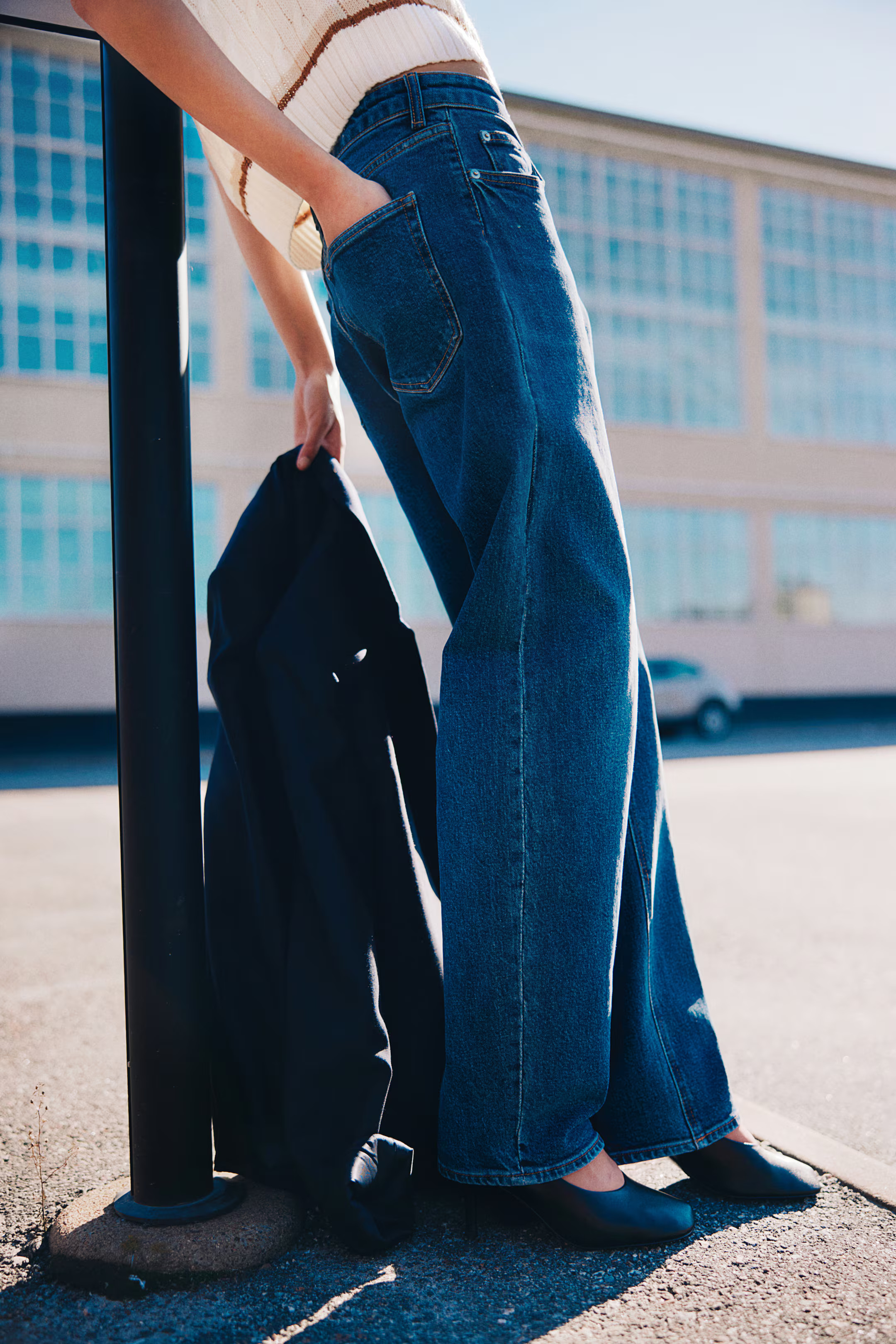 Tapered jeans - Denim blue - Ladies | H&M GB | H&M (UK, MY, IN, SG, PH, TW, HK)