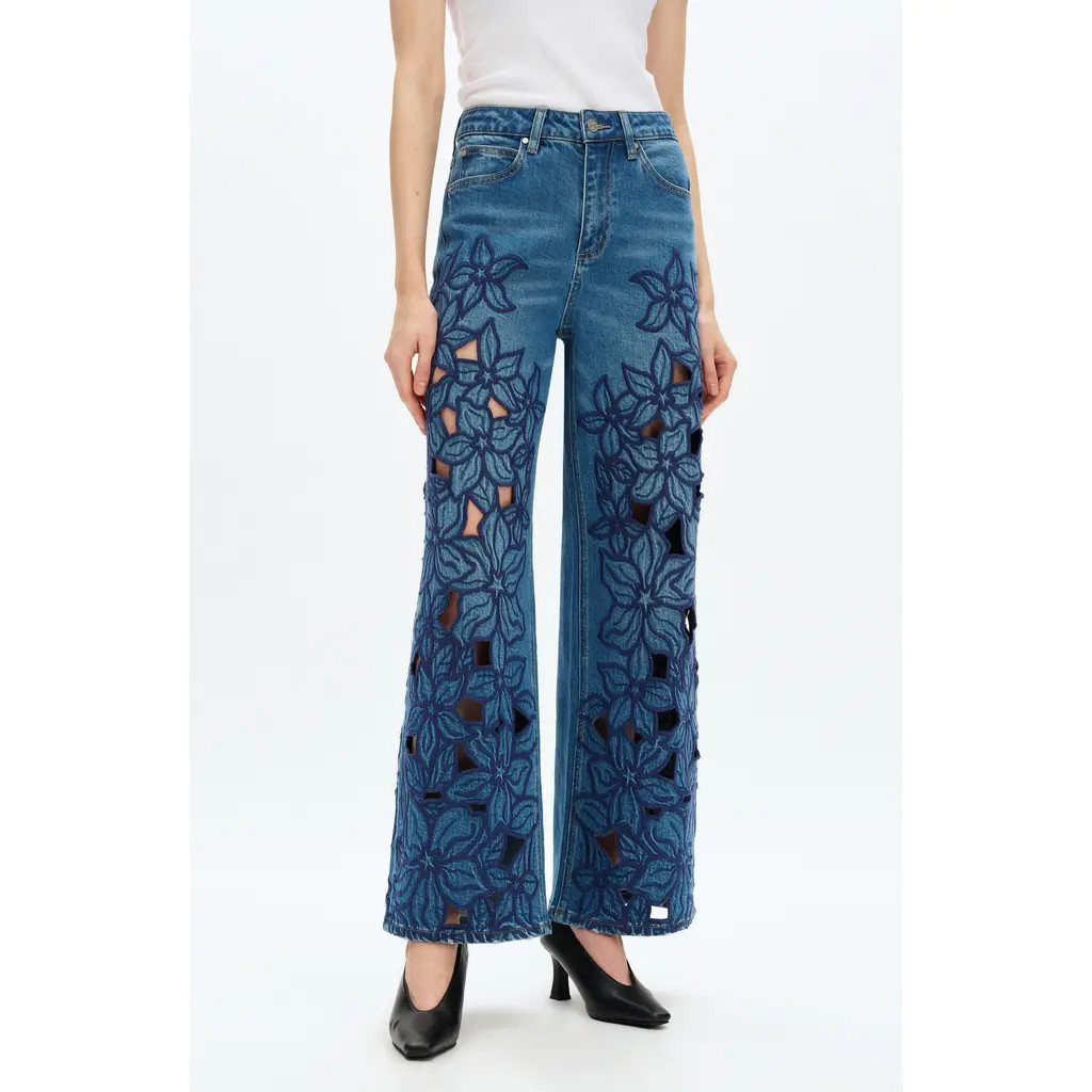 Bayeas Embroidered High Waist Wide Leg Jeans in Medium Blue at Nordstrom, Size 31 | Nordstrom