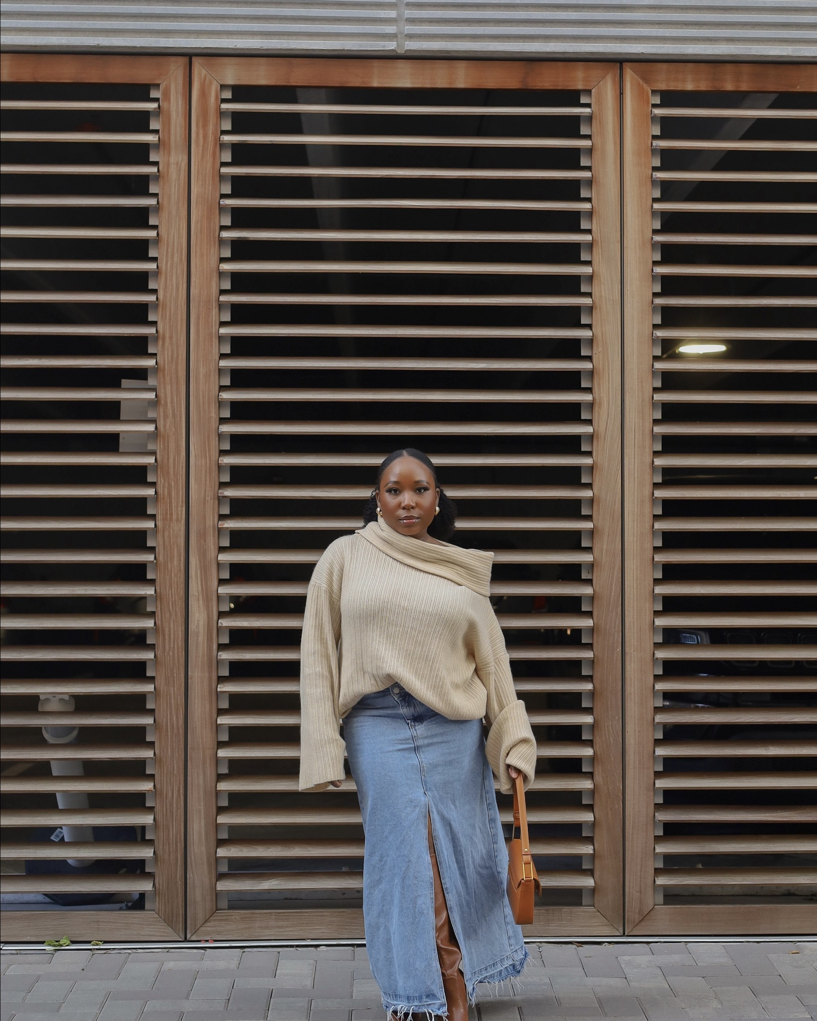 Cozy Winter Outfit🤎

Denim maxi skirt, chunky off shoulder sweater, brown boots

#LTKStyleTip #LTKHoliday #LTKBeauty