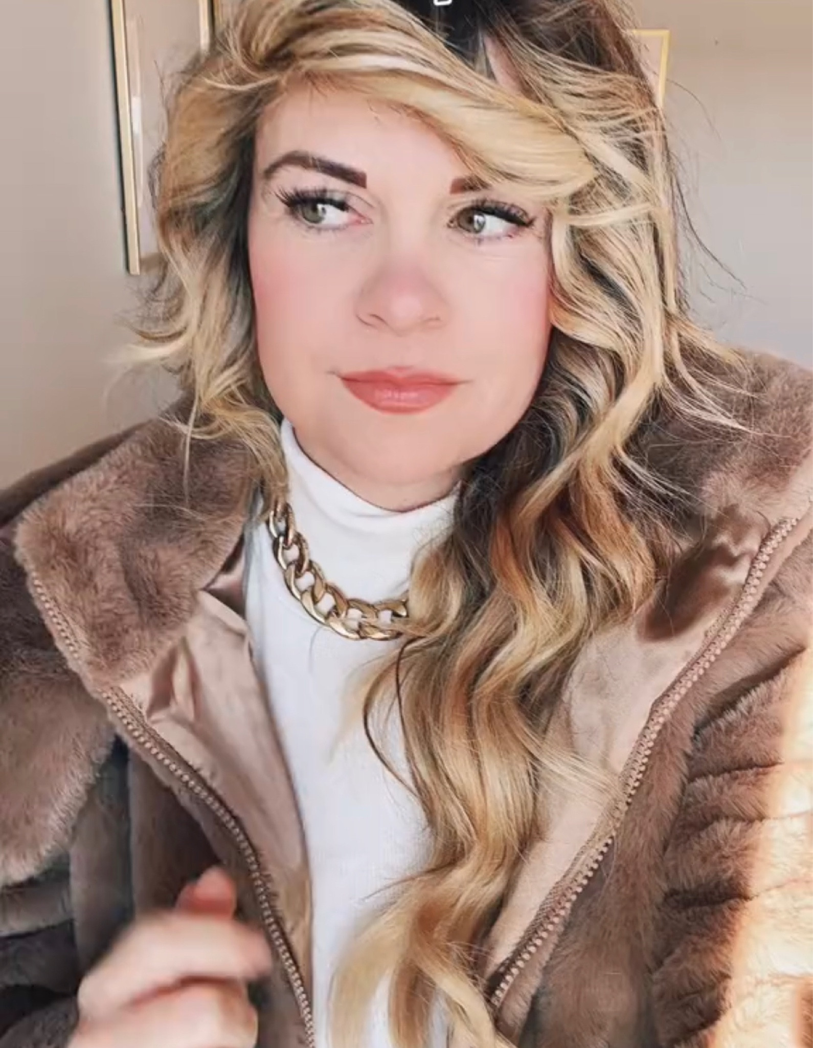 #ootd filming 
Luxury coat
Outfit Inspo
Glam
Gold aesthetic 
Mock neck tops are simply my favorite 
Gold chains
Teddy coats 
Winter outfits 
LuluLemon is on sale. 