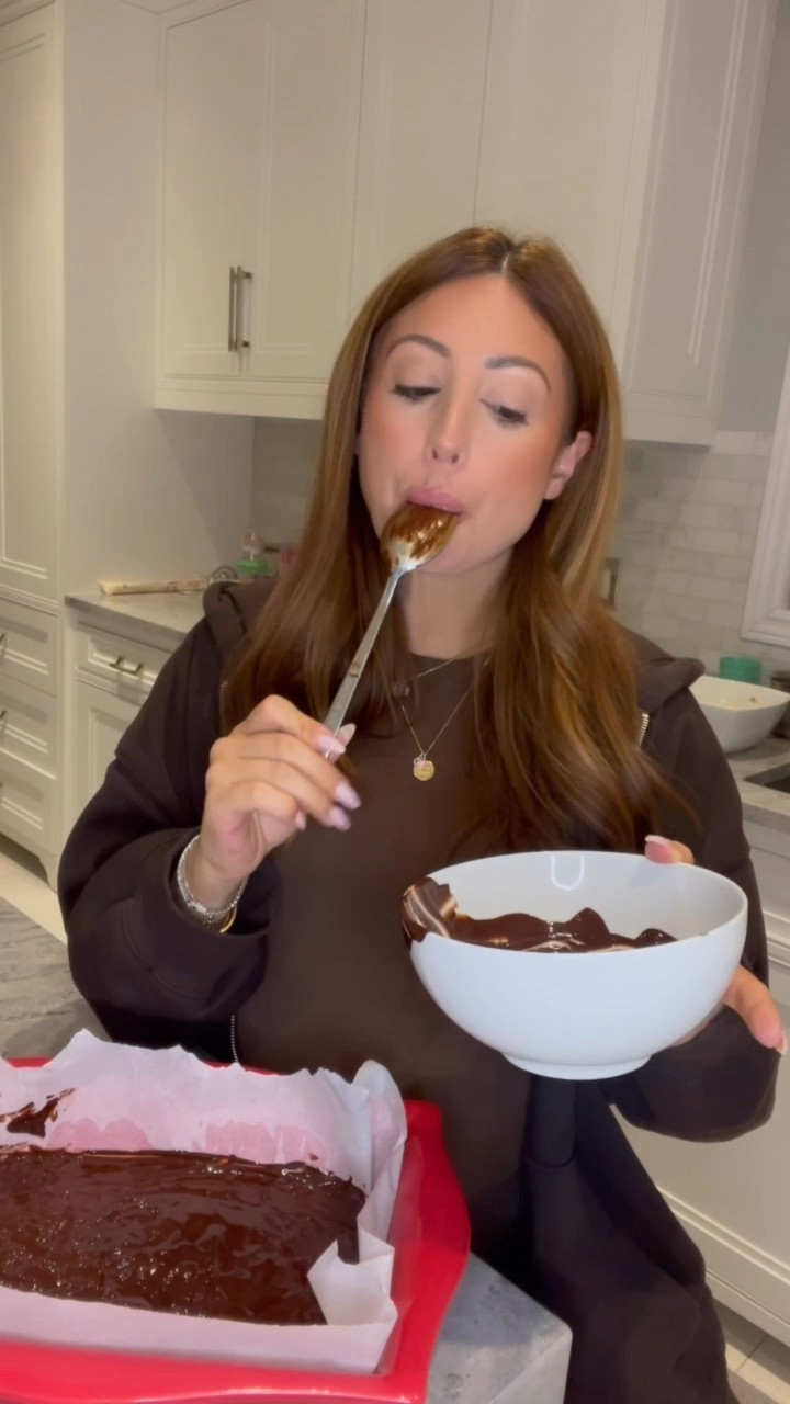 The best homemade granola bars! 

#LTKcanada #LTKhome #LTKfamily