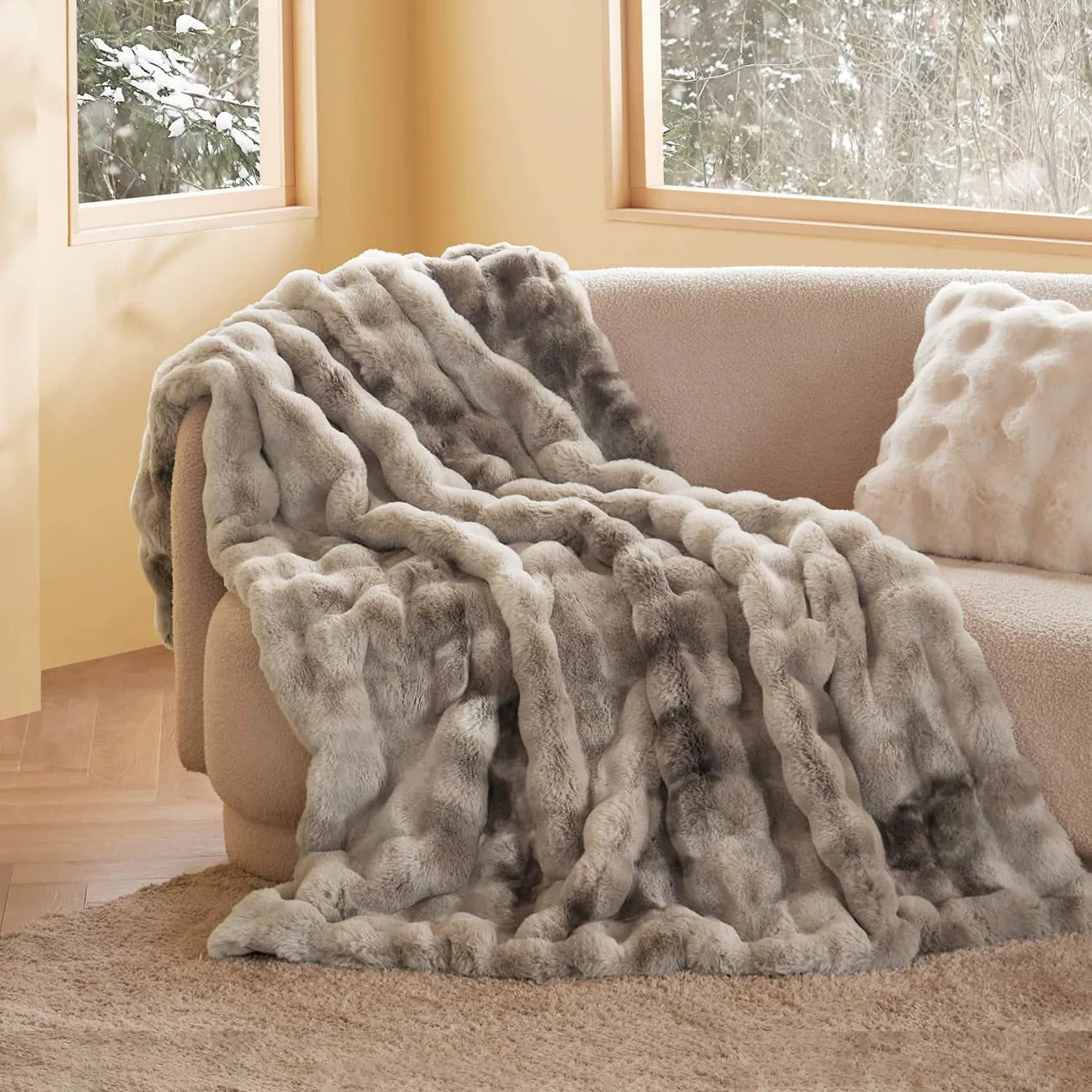 Ultra-Plush Bubble Faux Fur Blanket | Bedsure
