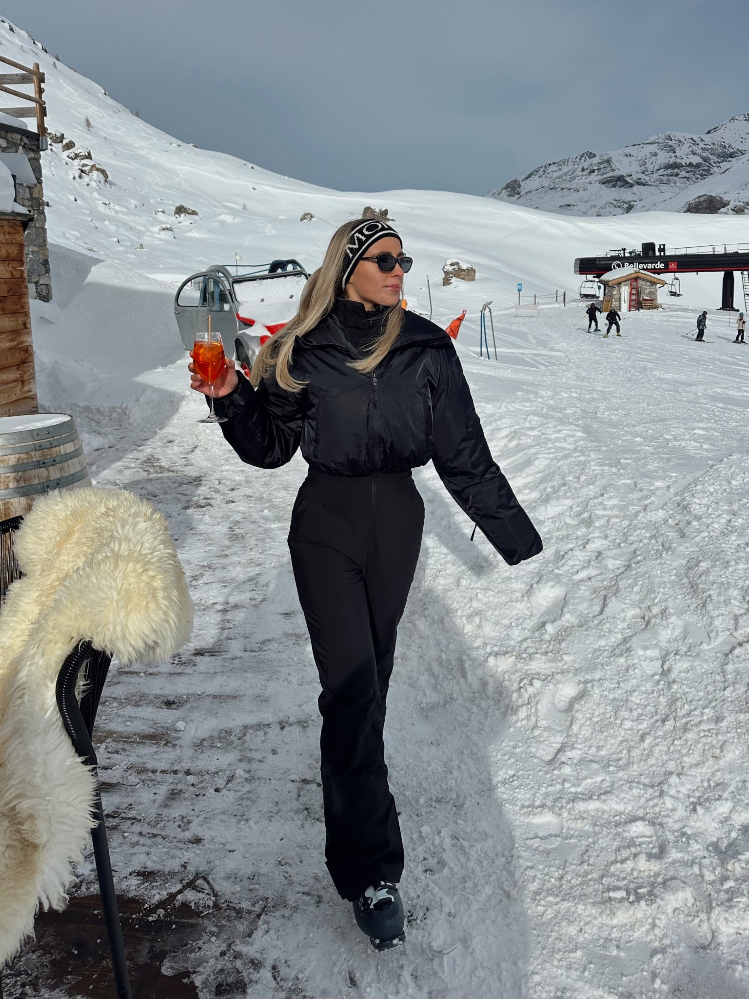 This H&M ski suit.. waw 👏🏻 

#LTKuk #LTKFashionMonth #LTKwinter