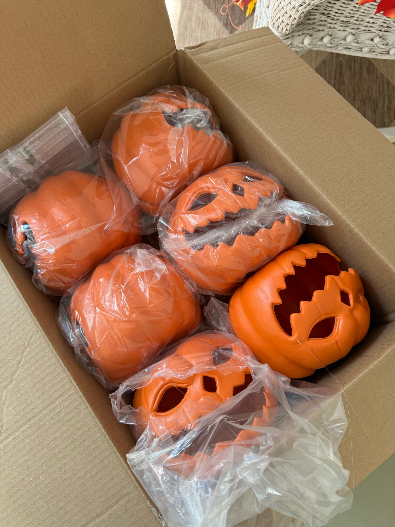 Floating pumpkins from Harry Potter 🎃😱

#LTKHome #LTKSeasonal