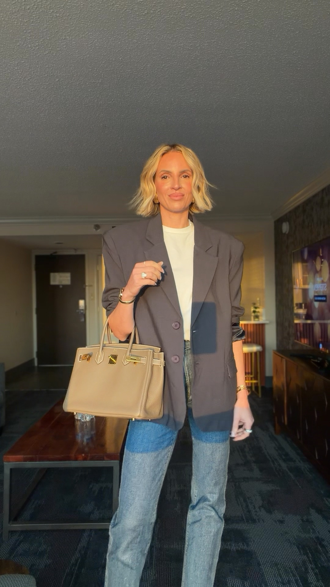 My face kinda outfit, an oversized blazer, classic straight legged jeans and some fun heels 💁🏼‍♀️

#LTKootd #LTKOver40 #LTKTall