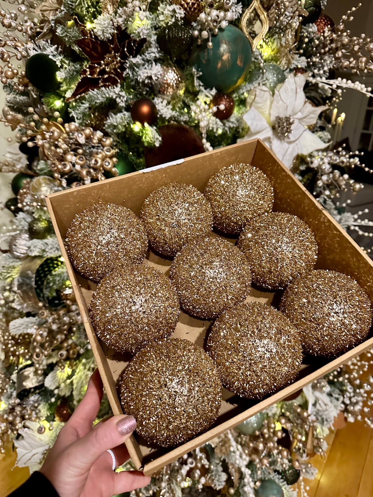 The best ornaments to make your tree sparkle most ! 

#LTKGiftGuide #LTKHoliday #LTKHome