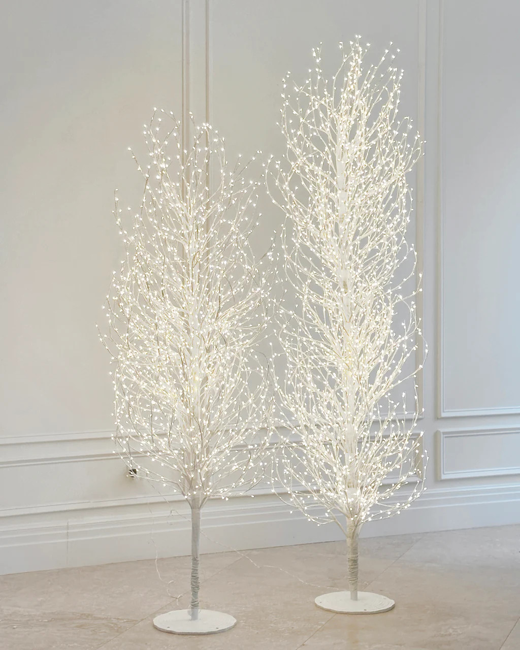ILLUMINATING WHITE TREE | Off-White Palette