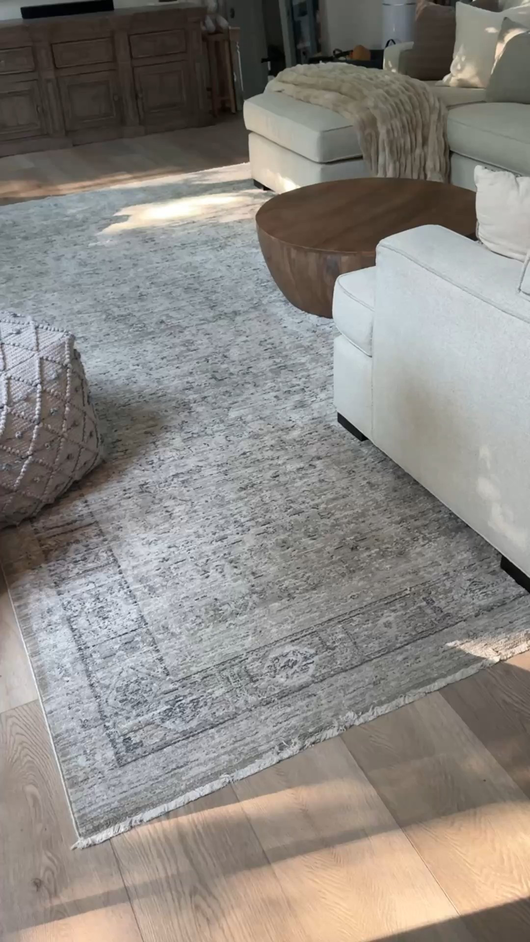 My favorite neutral rug is 54% off today @Wayfair! Linking this one and some others I love. #wayfair #wayfairpartner

#LTKHome