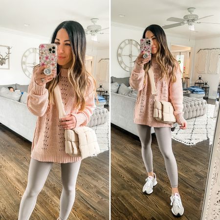 Code: TAMMY15 at Gibson look. Abercrombie leggings, pink sweater 

Small top 
Small short leggings 