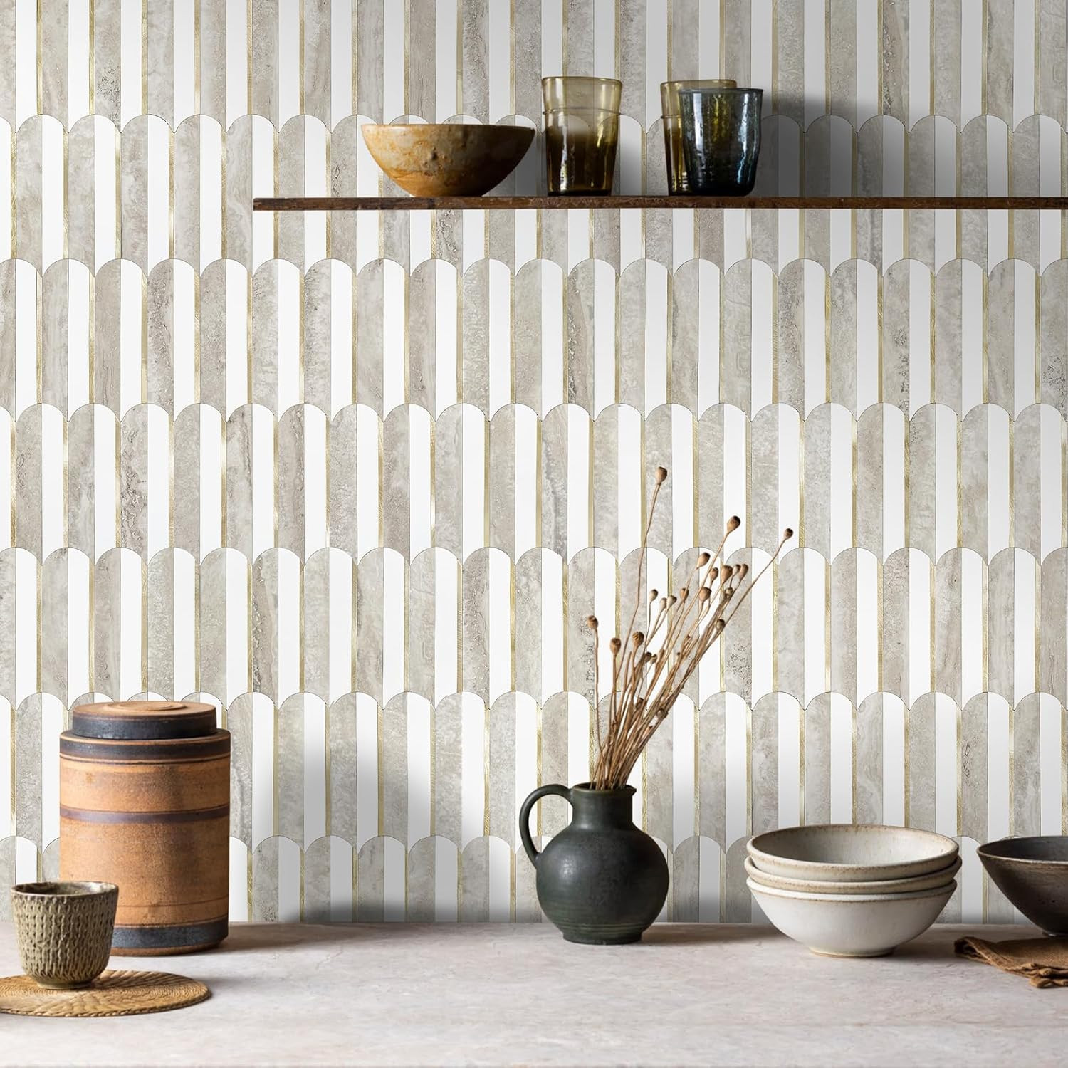 STICKGOO 10 Sheet Peel and Stick Fish Scale Metal Mosaic Backsplash White Beige Slate Mixed Light Gold PVC Self Adhesive Kitchen Bathroom Tiles | Lowe's