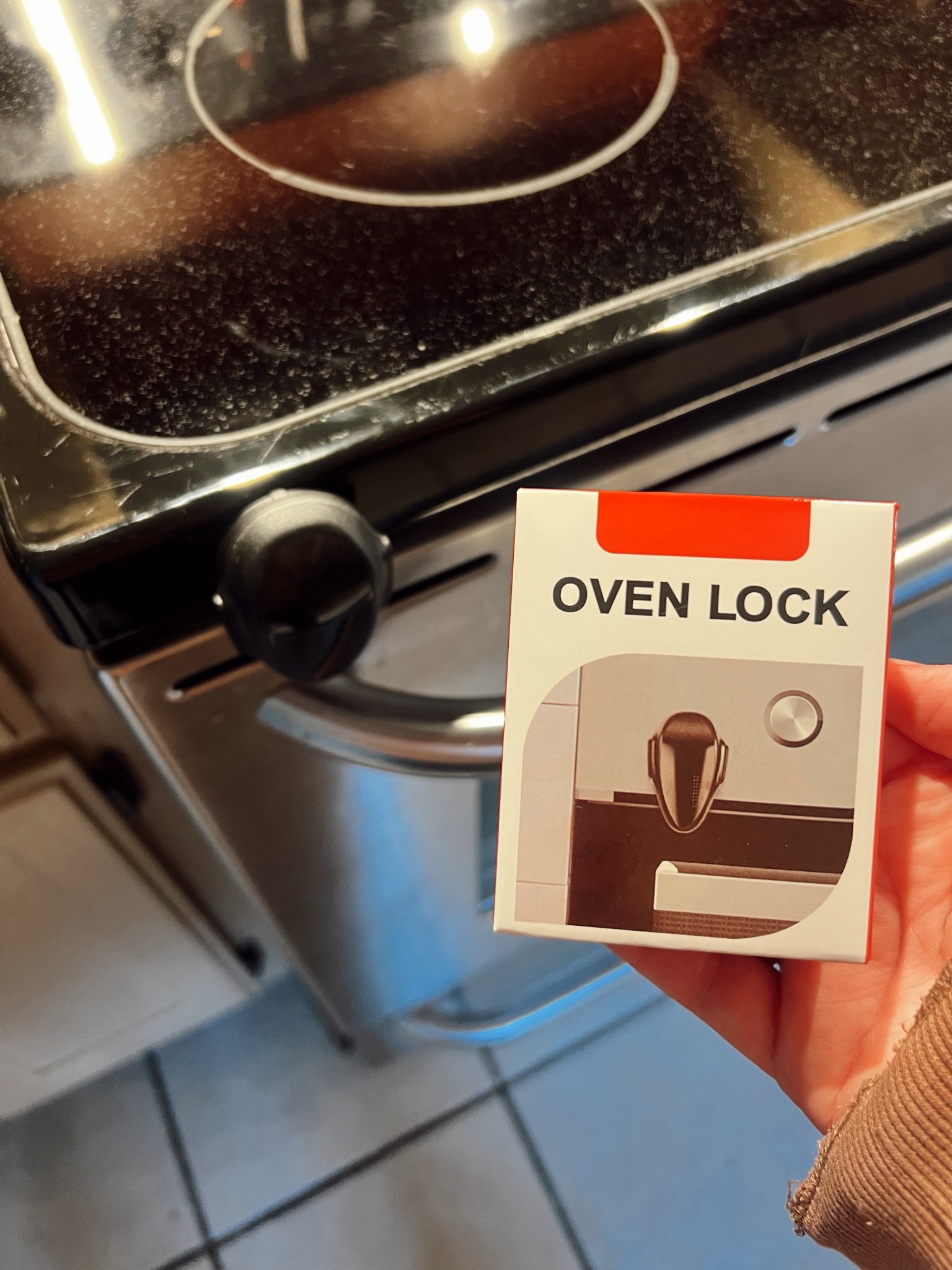 Give yourself some piece of mind with your curious toddler, especially if you cook a lot! ☺️

#babyproofing #toddlerproofing #babyproof #ovenlock #toddlermusthave #kitchenessential #kitchenmisthave

#LTKBaby #LTKKids #LTKHome