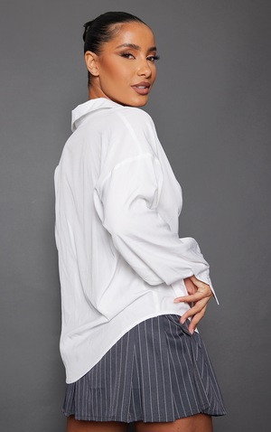 White V Plunge Blouse | PrettyLittleThing US