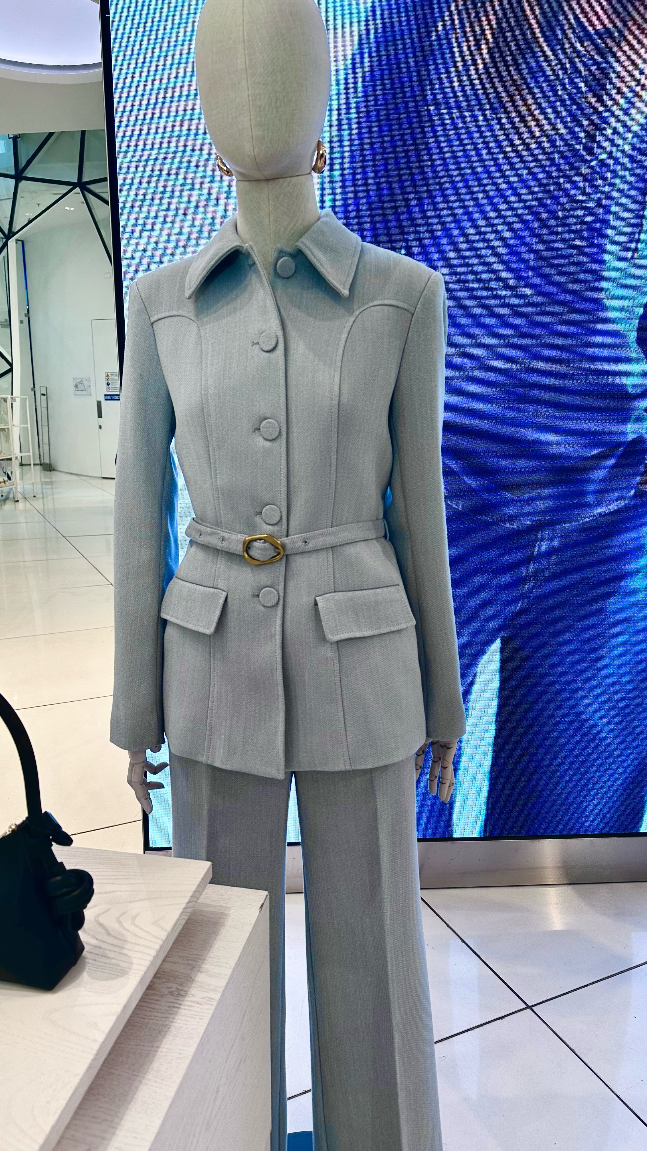 A Power Suit, but Make it Feminine 💙✨

This baby blue tailored suit is everything—structured, elegant, and refreshingly modern. Unlike the usual oversized blazers, this one is cinched at the waist with a delicate belt, creating a sophisticated, ultra-feminine silhouette. The wide-leg trousers add a touch of old-money elegance, making it perfect for a chic workwear look, important meetings, or a stylish business lunch.

This is how you command a room effortlessly. Would you wear this? 👀

🔗 Shop the full look on my LTK!

#SpringWorkwear #ChicAndEffortless #TailoredStyle #OfficeFashion #MinimalistWardrobe #CapsuleCloset #ElegantLooks #SophisticatedStyle #LTKFinds #PowerDressing #TimelessFashion

#LTKmodest #LTKFashionMonth #LTKworkwear