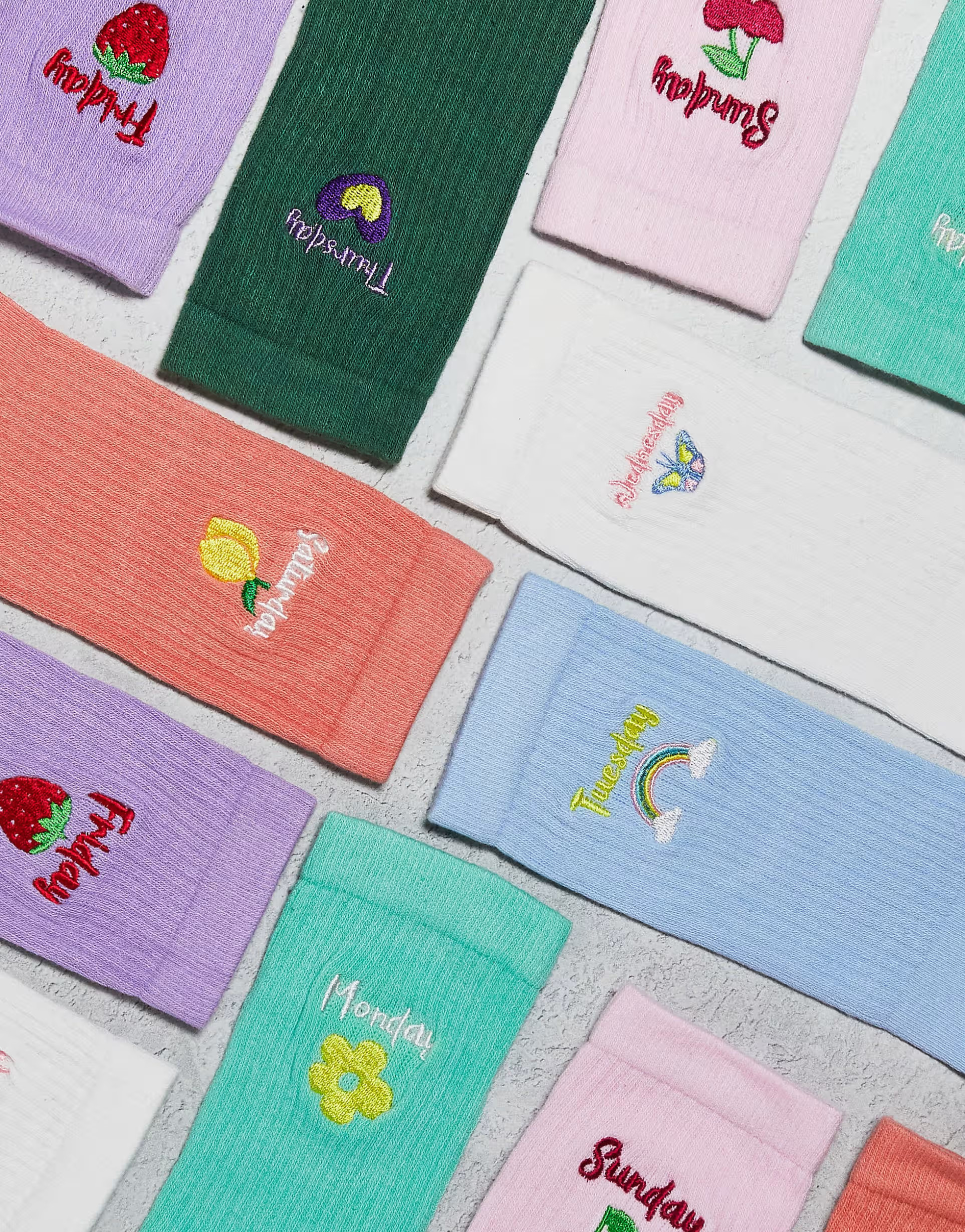 Daisy Street 7 pack day of the week socks | ASOS (Global)