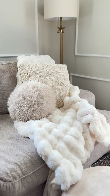 Faux fur throw blanket for spring! 


#LTKstyletip #LTKVideo #LTKhome