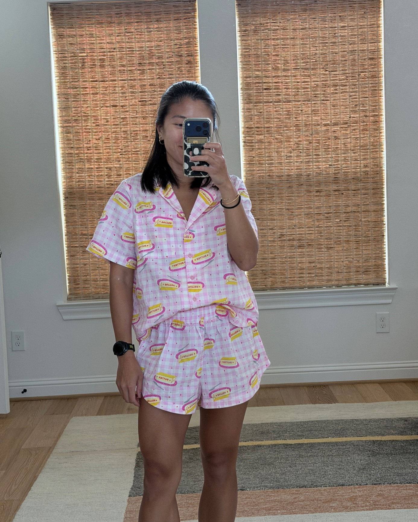 🧈 butter pjs!! 100% cotton

wearing an xs petite

#LTKPetite #LTKfoodie #LTKmomlife