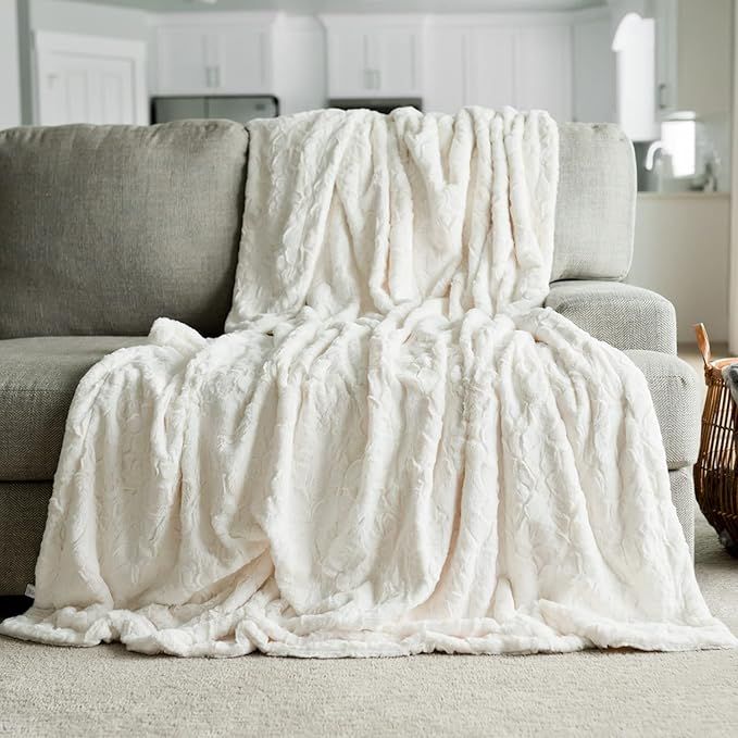 Softest Warm Elegant Cozy Faux Fur Home Throw Blanket by Graced Soft Luxuries (Solid Ivory, Extra... | Amazon (US)