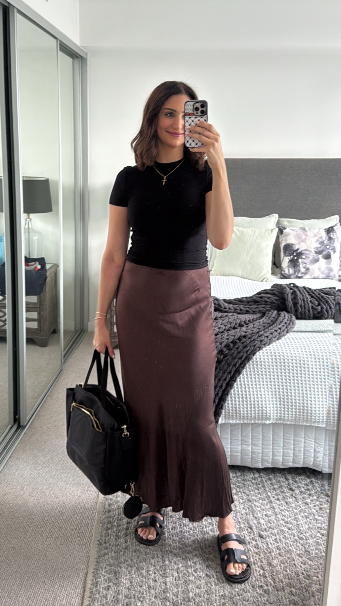 Wearing size 12 in skirt, top and size 10 in slides 

#LTKaustralia #LTKsummer