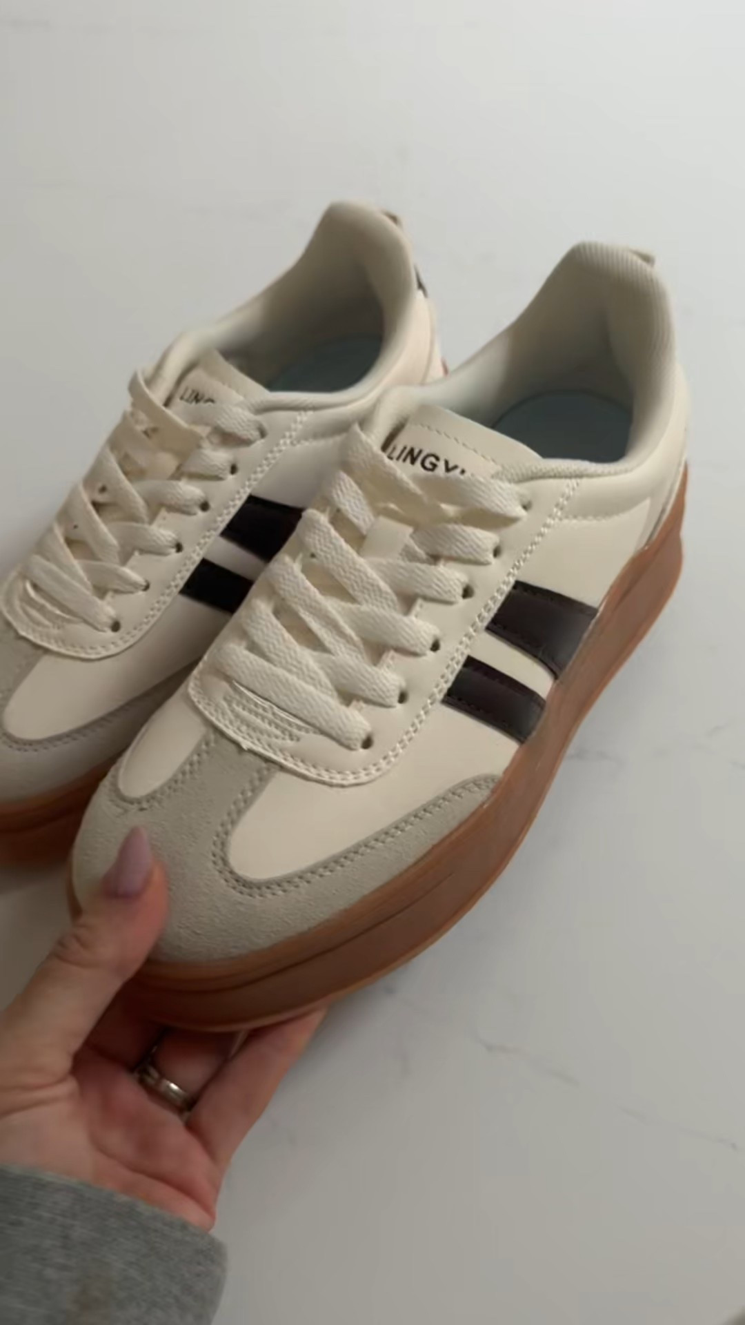 I’m obsessed with these platform sneakers from Amazon! They’re super comfortable and fit true to size!

Platform Sneakers | Outfit Inspo | Shoe Game | Amazon Fashion

Come Stay Awhile, Amanda Vernaci

#LTKFindsUnder50 #LTKShoeCrush