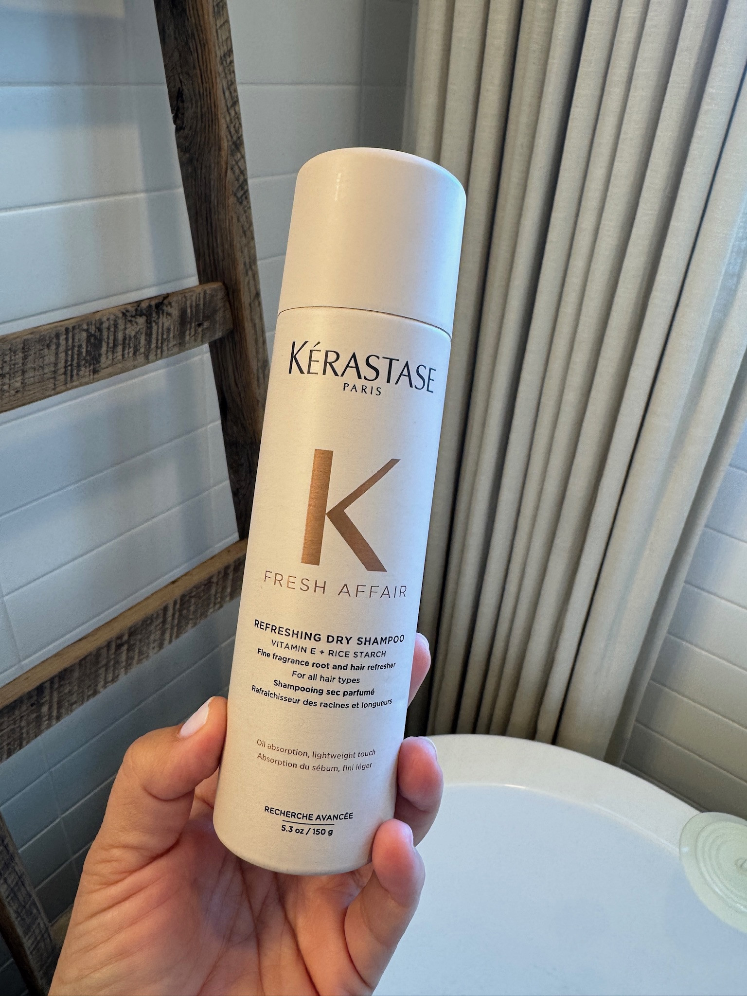 Say goodbye to oiliness with this amazing dry shampoo! Perfect for all hair types.
 

 #LTKBeauty