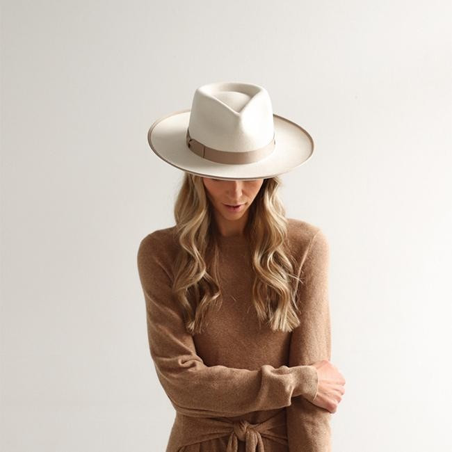 Monroe Rancher - Off White / Taupe Trim | Gigi Pip