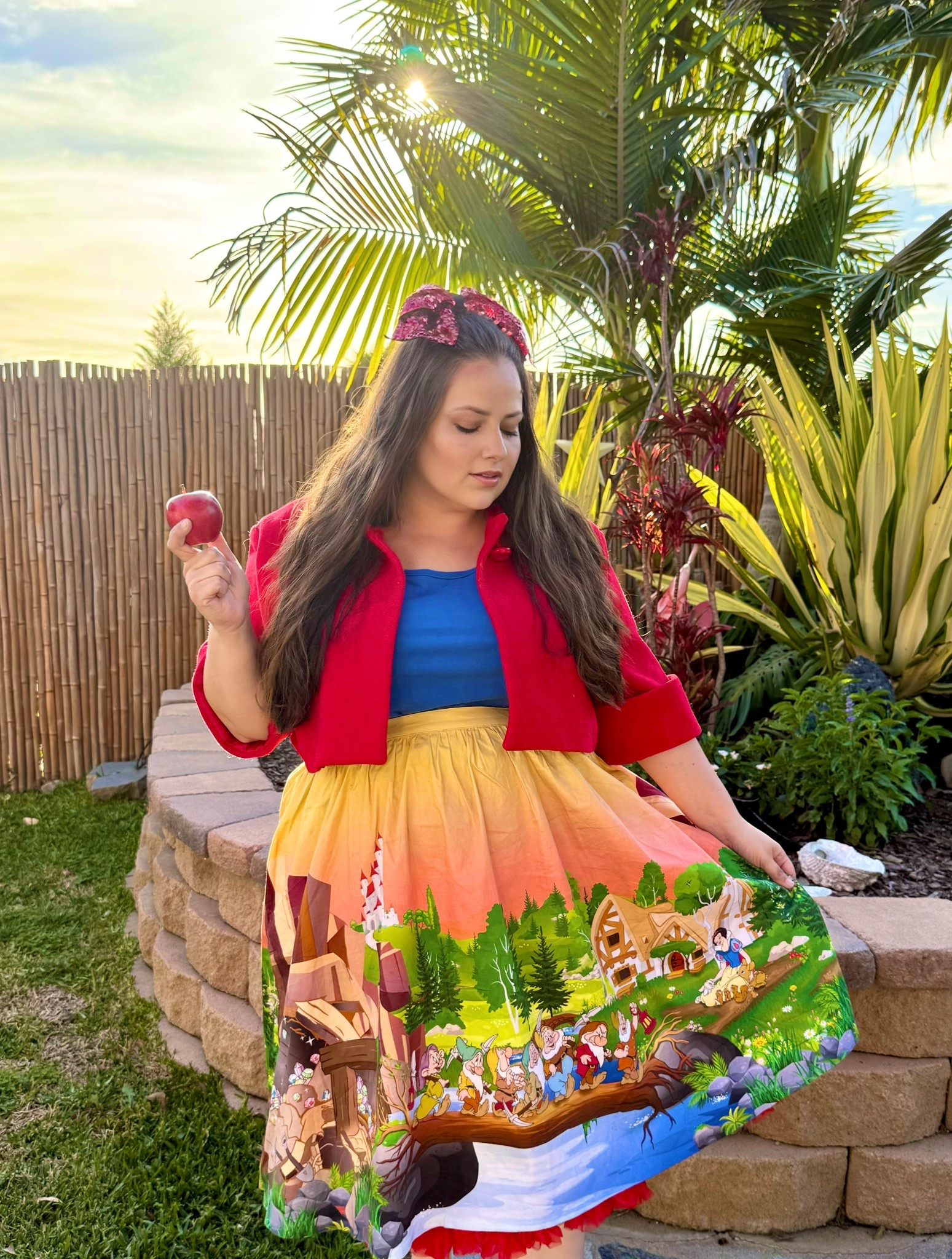 The perfect plus size Snow White disneybound!

Disney style 
Plus size Disney 

#LTKTravel #LTKPlusSize #LTKMidsize