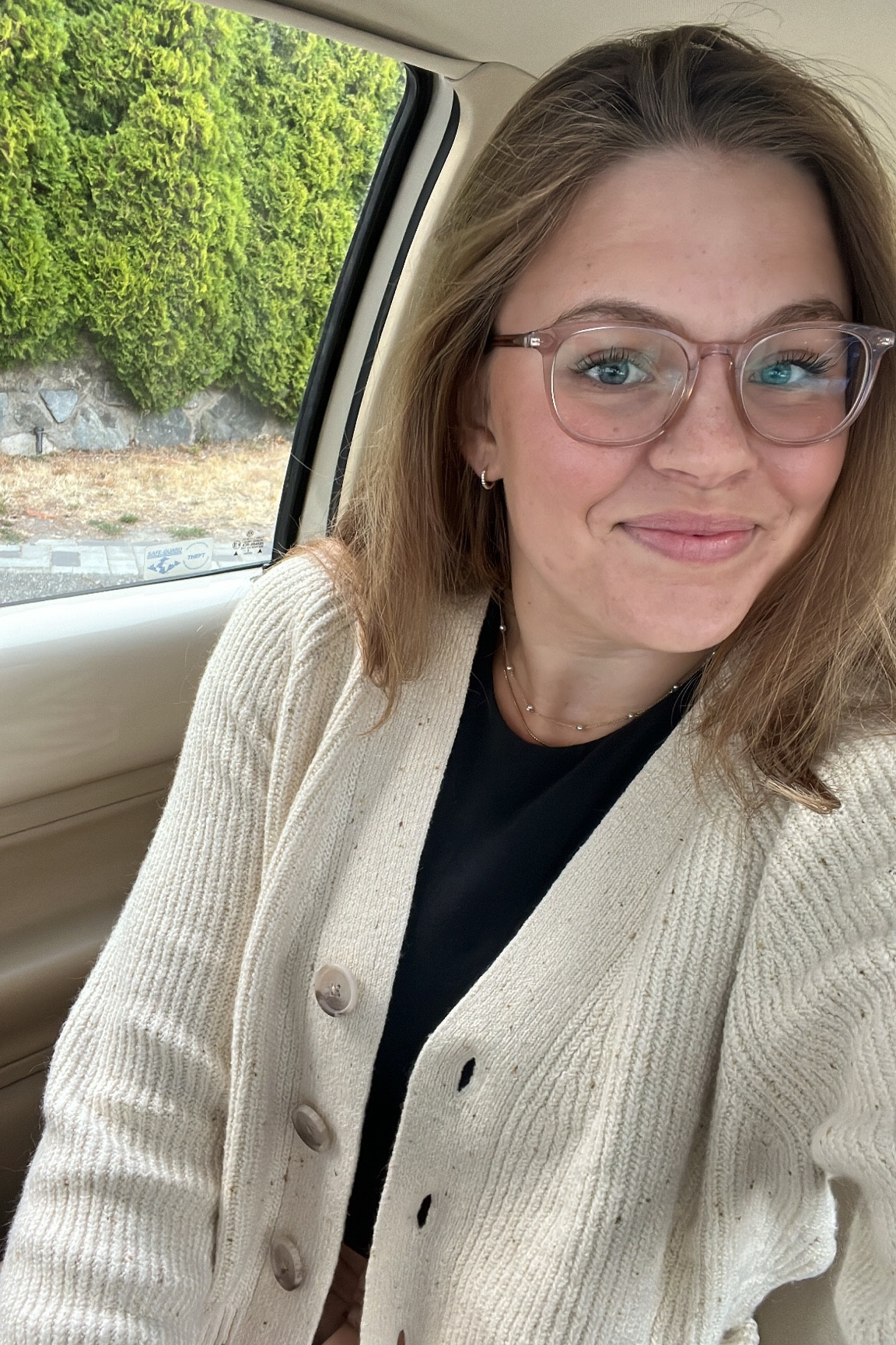 Crisp morning & headed into the office 🤎🤎 love this new sweater which is so affordable 

#LTKworkwear #LTKSeasonal #LTKSale