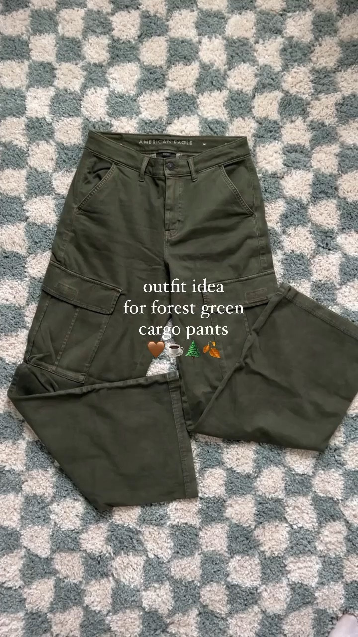 THE CARGO PANTS ARE ONLINE!!!! wearing a size 4 and I am 5’3 !! they are TTS and have a very good stretch to them!! they’re so comfy and SO GOOD !!! 

#LTKHoliday #LTKunder100 #LTKstyletip