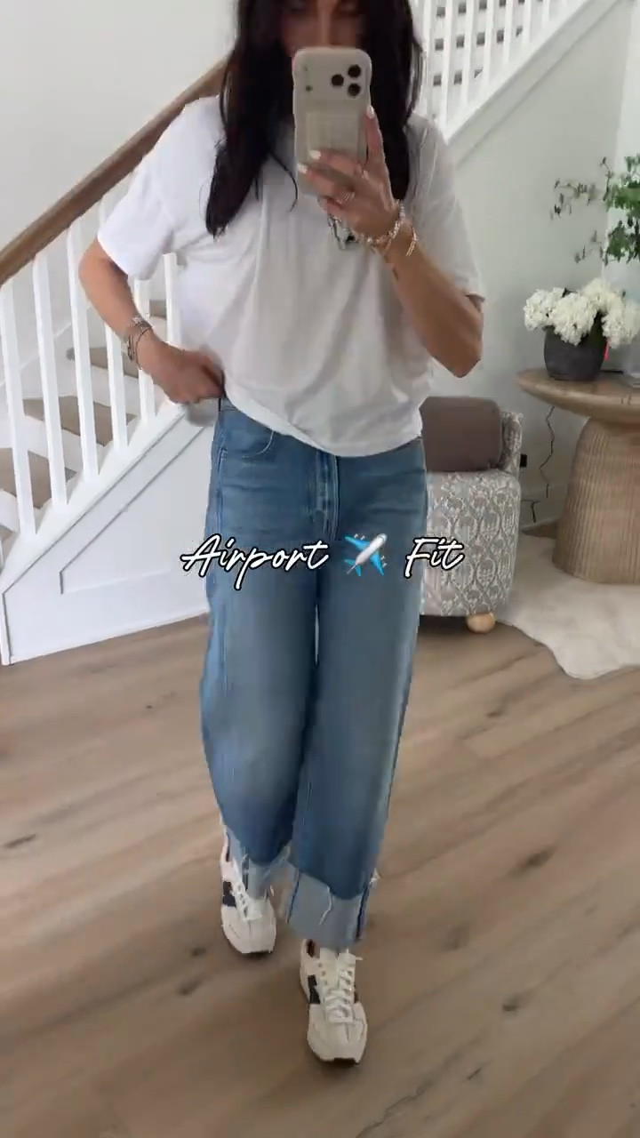 Tee in XS , jeans run big size down, sweatshirt in size M.

travel outfit, easy to wrar casual outfit, mother jeans, vuori, fashion basics, anna monteiro, annabrstyle

#LTKOver40 #LTKootd #LTKTravel