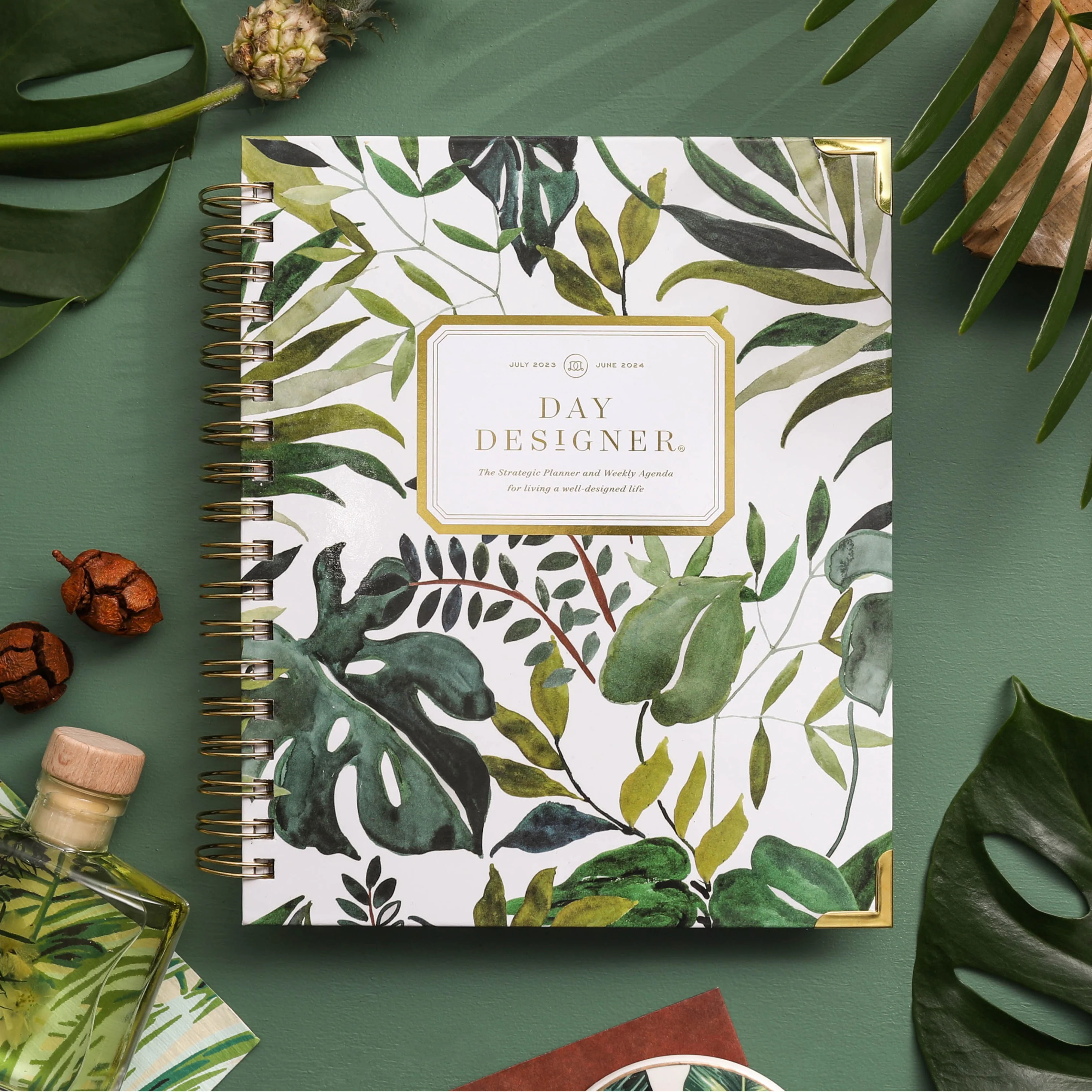 2023-24 Daily Planner: Bali | Day Designer