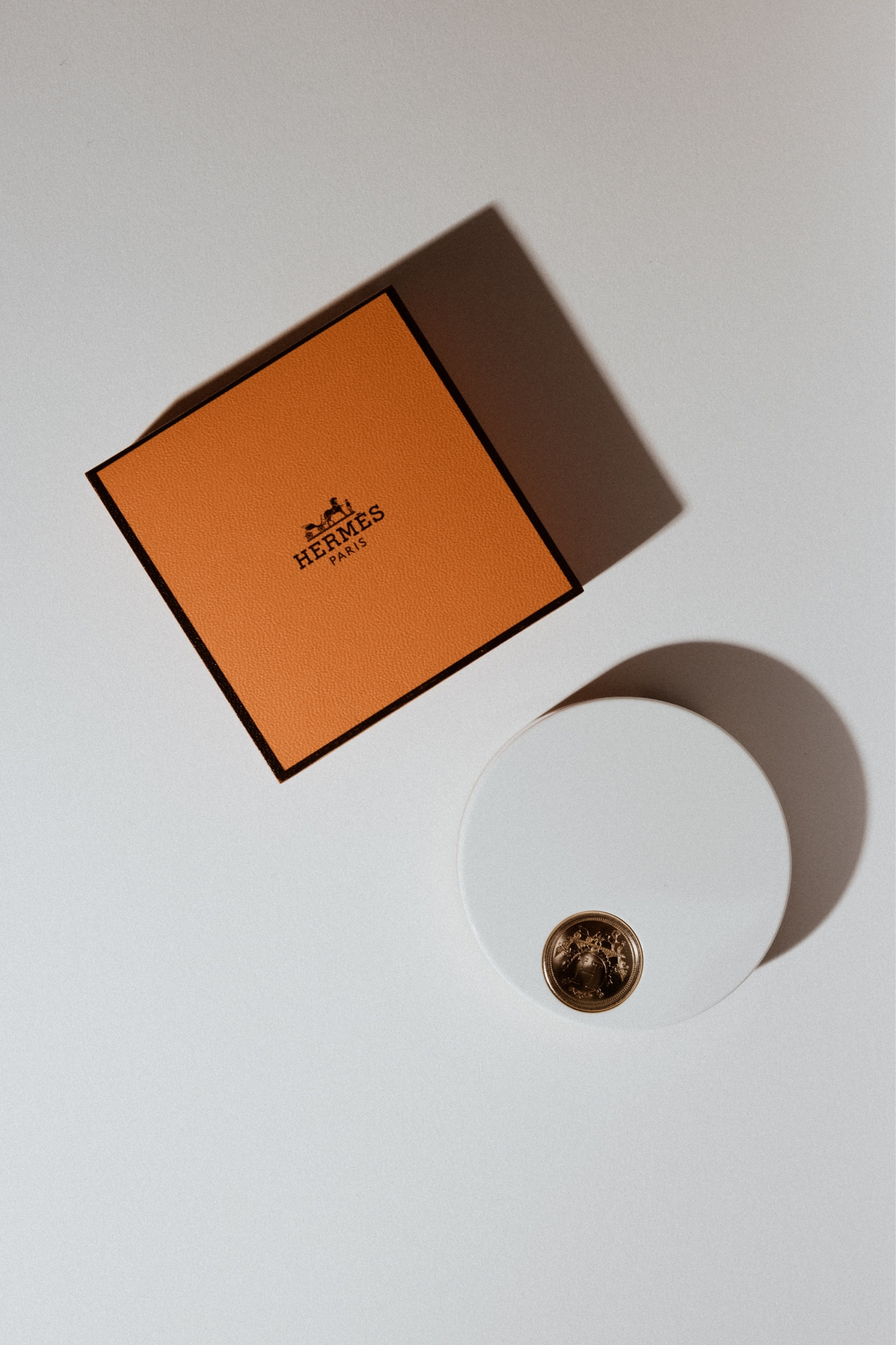 Festive, chic and glowing: mood, vibes and skin - if you know someone who’s been swooning over Hermes aesthetics and products here’s a gift idea. This is a translucent powder that will compliment any skin tone with a beautiful glow and very subtle shimmer. 

#LTKbeauty #LTKGiftGuide #LTKHoliday