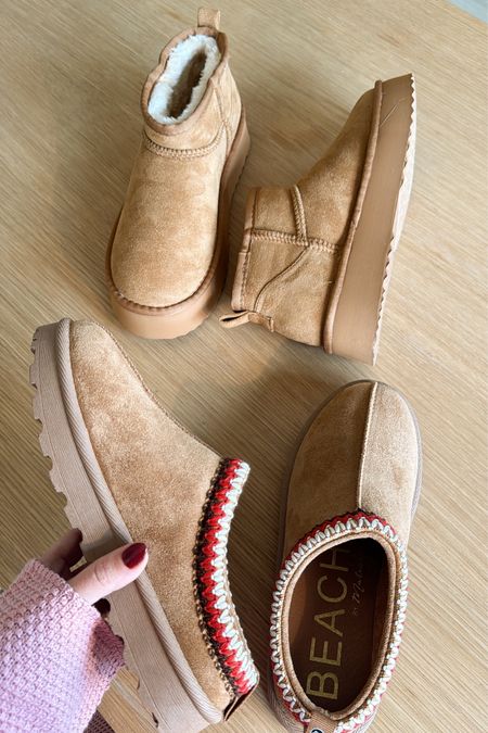 Boots run tts & looked identical to Uggs- so comfy! Will be 50% off 11/26 from 5-6PM CST then 40% off afterwards until 11/27 at midnight. No code needed, but must be sign up to receive Impeccable Pig SMS (texts) to access the 50% off sale (can sign up on their site prior). // Ugg dupe, Ugg boots, Ugg slipper // 

#LTKCyberWeek #LTKsalealert #LTKshoecrush