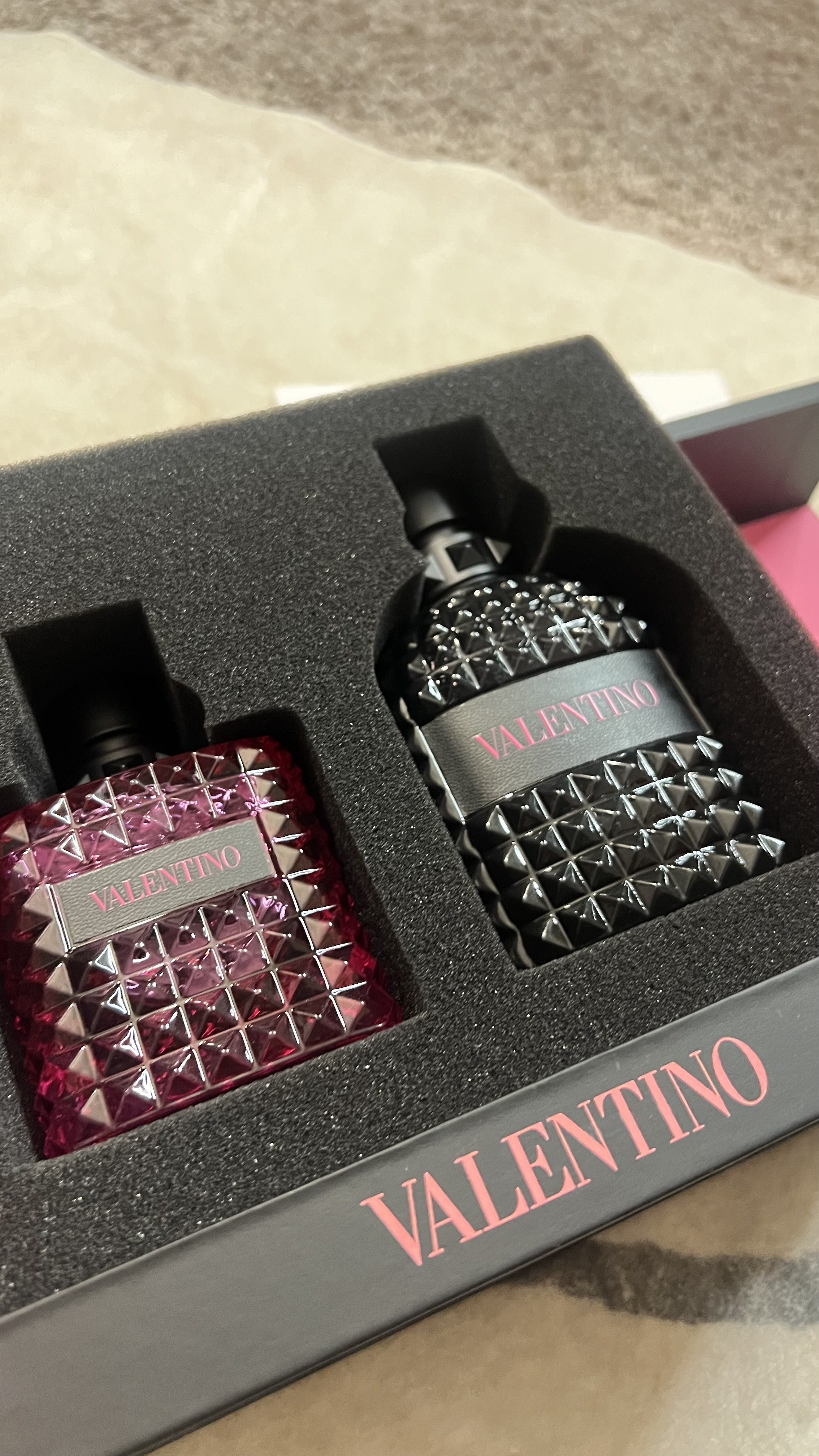 Just received the Born in Roma Donna Extradose Parfum from @Valentino.Beauty, and I’m absolutely enamored! This floral-ambery fragrance opens with a luscious blackcurrant accord, leading into a captivating rum accord at the heart, and settles into an intoxicating base of vanilla extract. The scent is both bold and seductive, perfect for evening wear. The iconic Valentino Rockstud bottle in vibrant pink adds an extra touch of glamour to my vanity. ￼ ￼ ￼

#ValentinoBeauty #BornInRomaExtradose #GiftedByValentinoBeauty #FragranceLover #LuxuryPerfume

#LTKBeauty