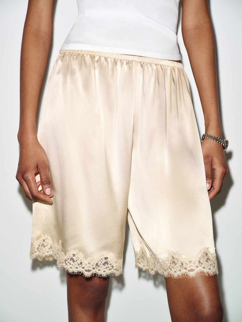 Clara Silk Bermuda Short | Reformation (Global)