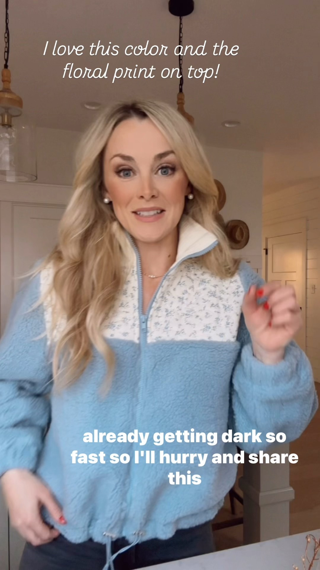 I love the mix pattern on this Sherpa jacket. The floral print is so cute! This is cozy and slightly oversized. I’m in an xs. 

#LTKootd #LTKHoliday #LTKmomlife