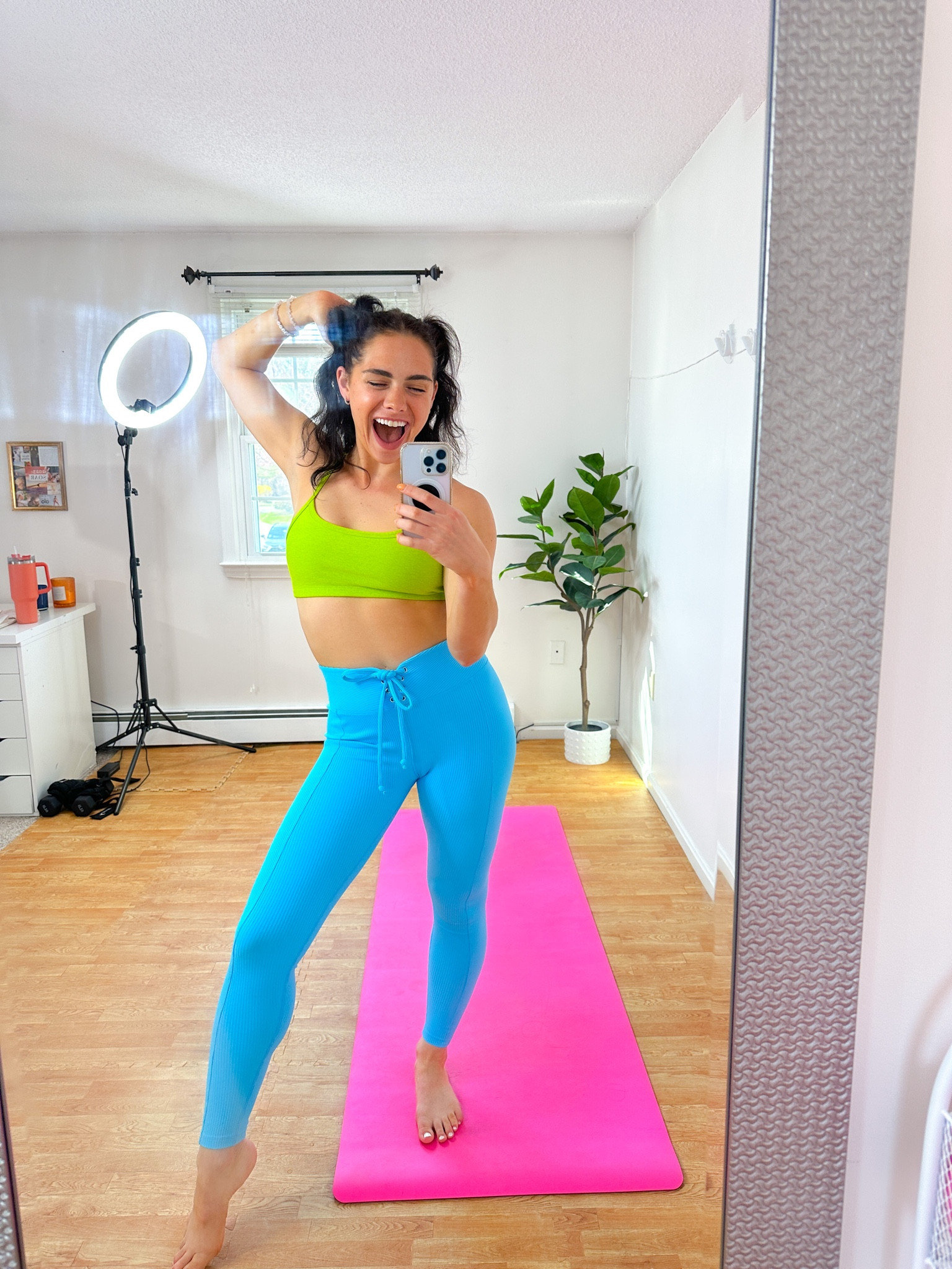 love these colors together!! Not sure if the colors are still available but this top & bottom are a must!

#LTKfit #LTKunder100