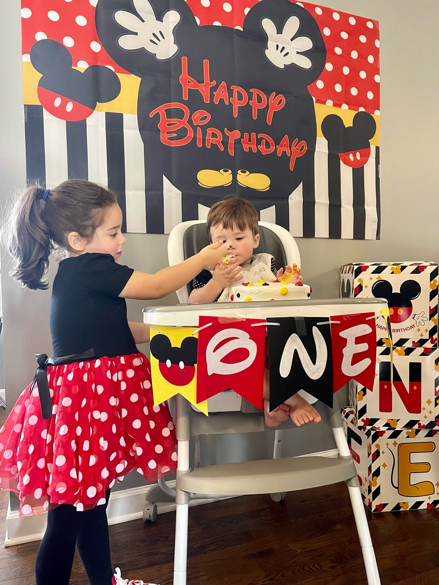 Mickey, Minnie, Disney first birthday 

Birthday party, Mickey Mouse, Minnie Mouse, Disney, birthday theme, 1st birthday, first birthday 

#LTKKids #LTKParties #LTKFamily