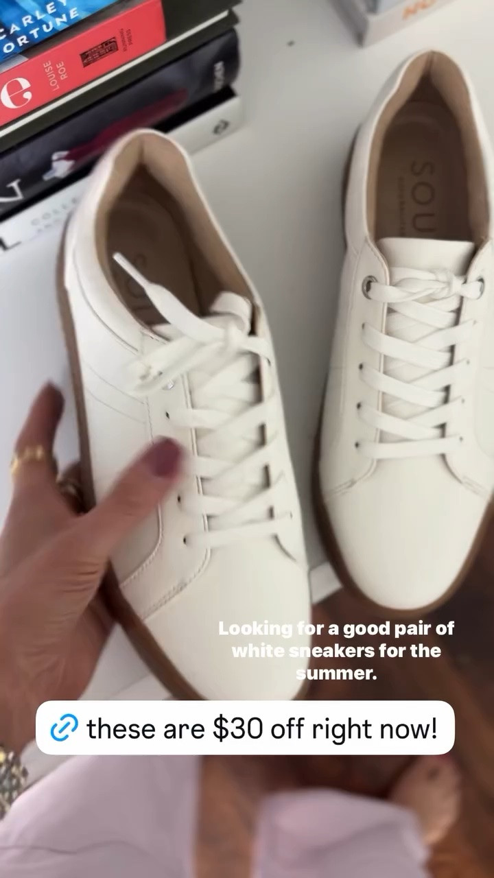 Comfortable & supportive white sneaker

#LTKootd #LTKgrwm
