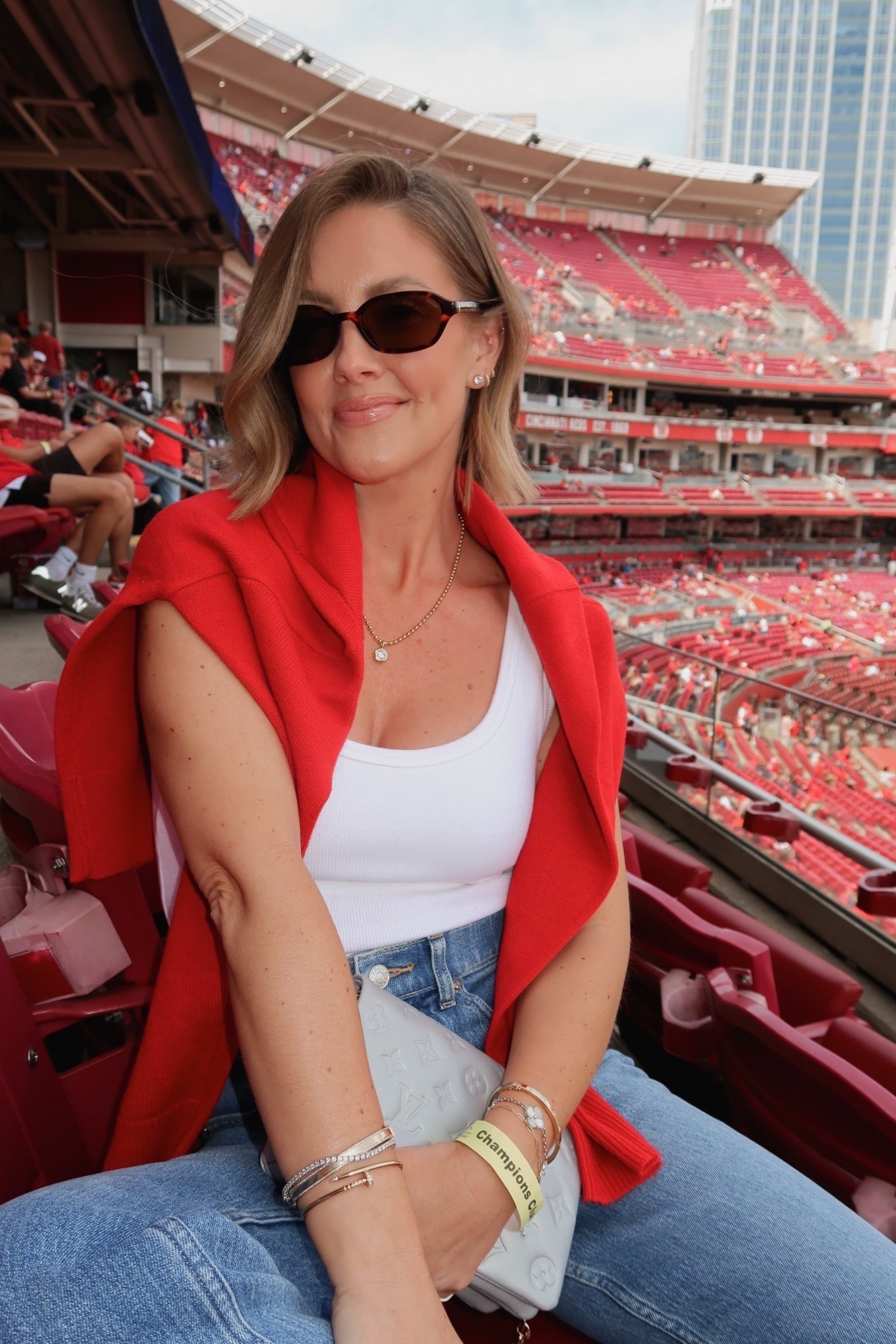 Small Amazon sweater / XS bra free tank / XS short jeans ❤️⚾️



#LTKootd #LTKPetite #LTKSeasonal