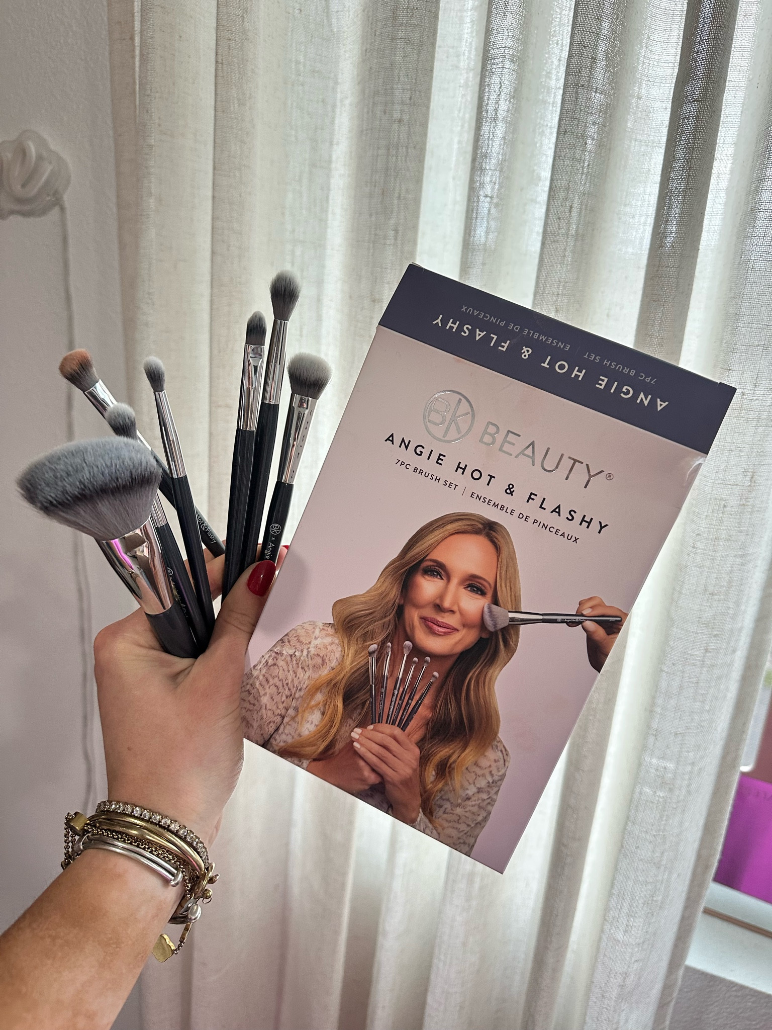 Ultra-soft 7-piece brush set from BK Beauty x Angie Hot & Flashy, tailored for mature skin. Includes five eye brushes (A501–A505) and two face brushes (A506–A507). @bkbeauty

#LTKgrwm #LTKBeauty #LTKselfcare
