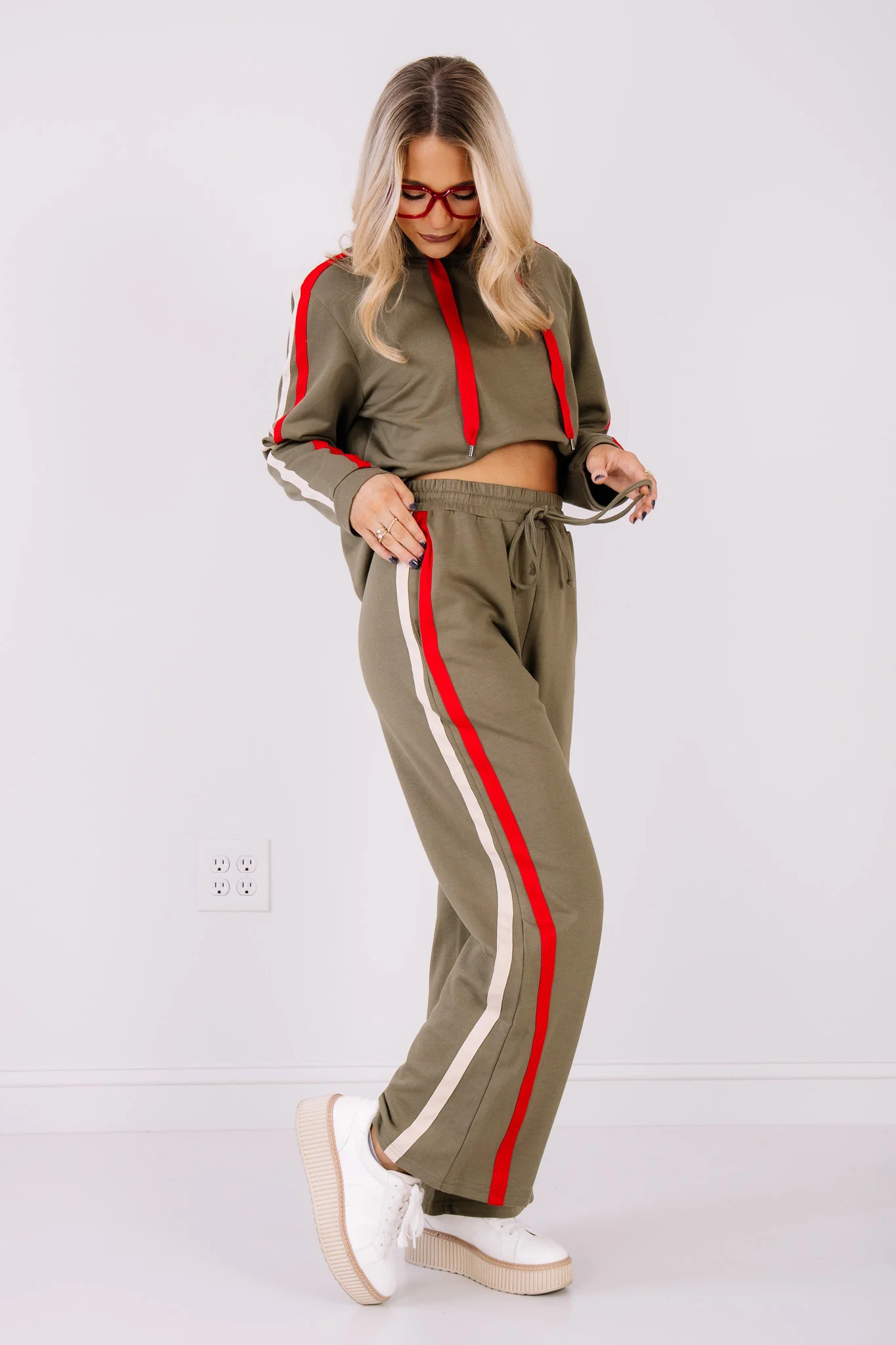 Time To Remember Olive Wide Leg Pant | The Willow Tree