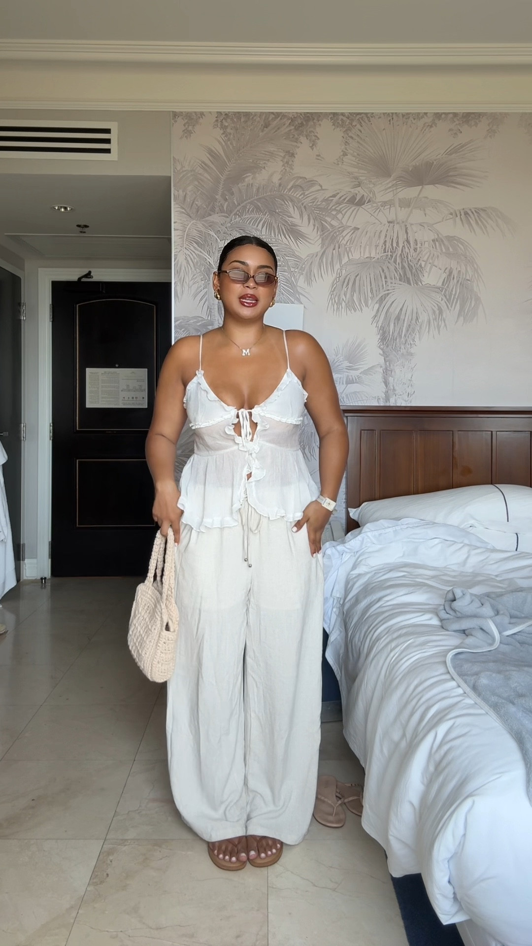 Day 2 vacation fit🤍Grey Bandit top & Amazon linen pants, super comfy and cute option (wearing a L in the top & bottom)