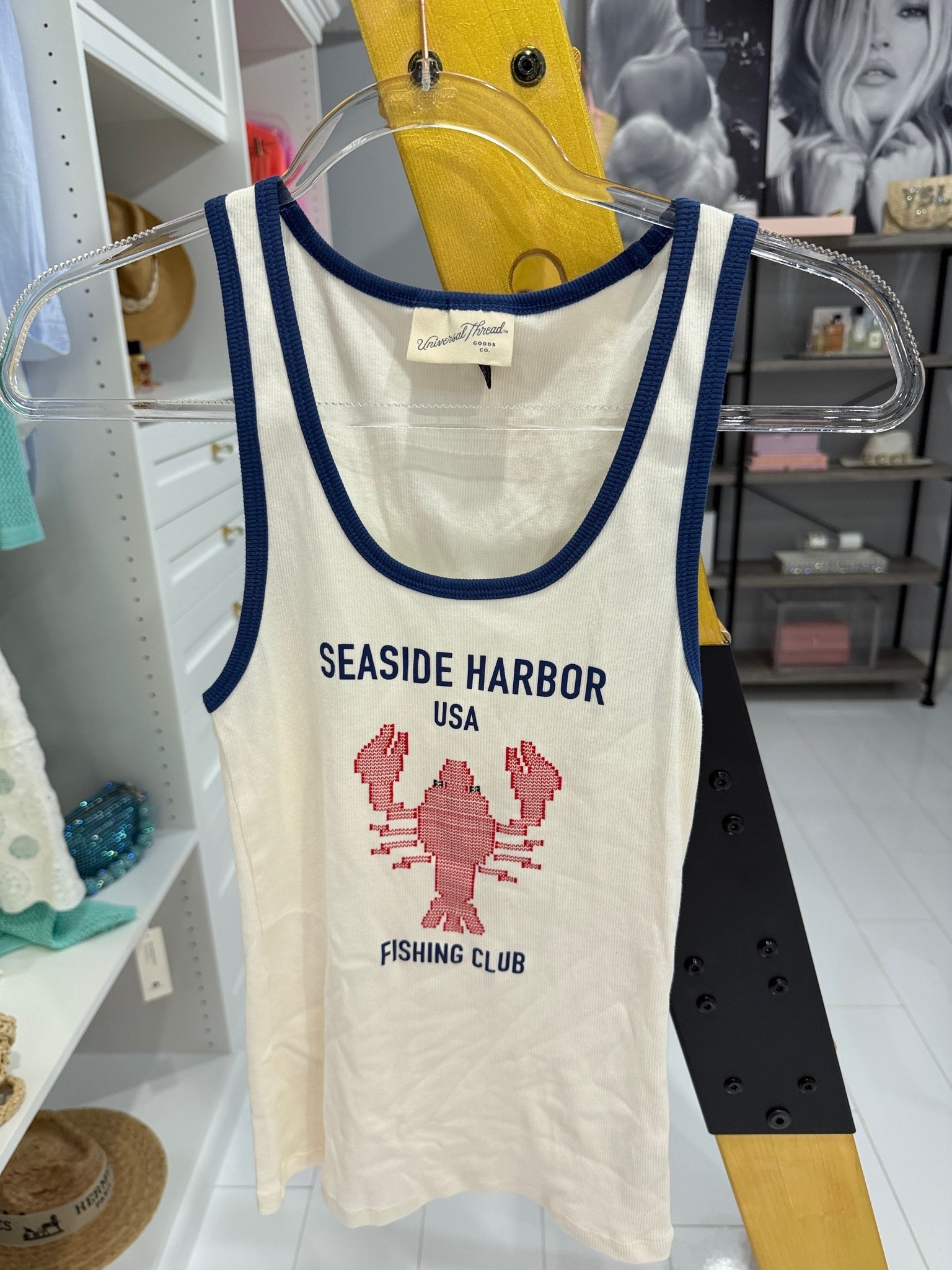 Cutest tank $5!