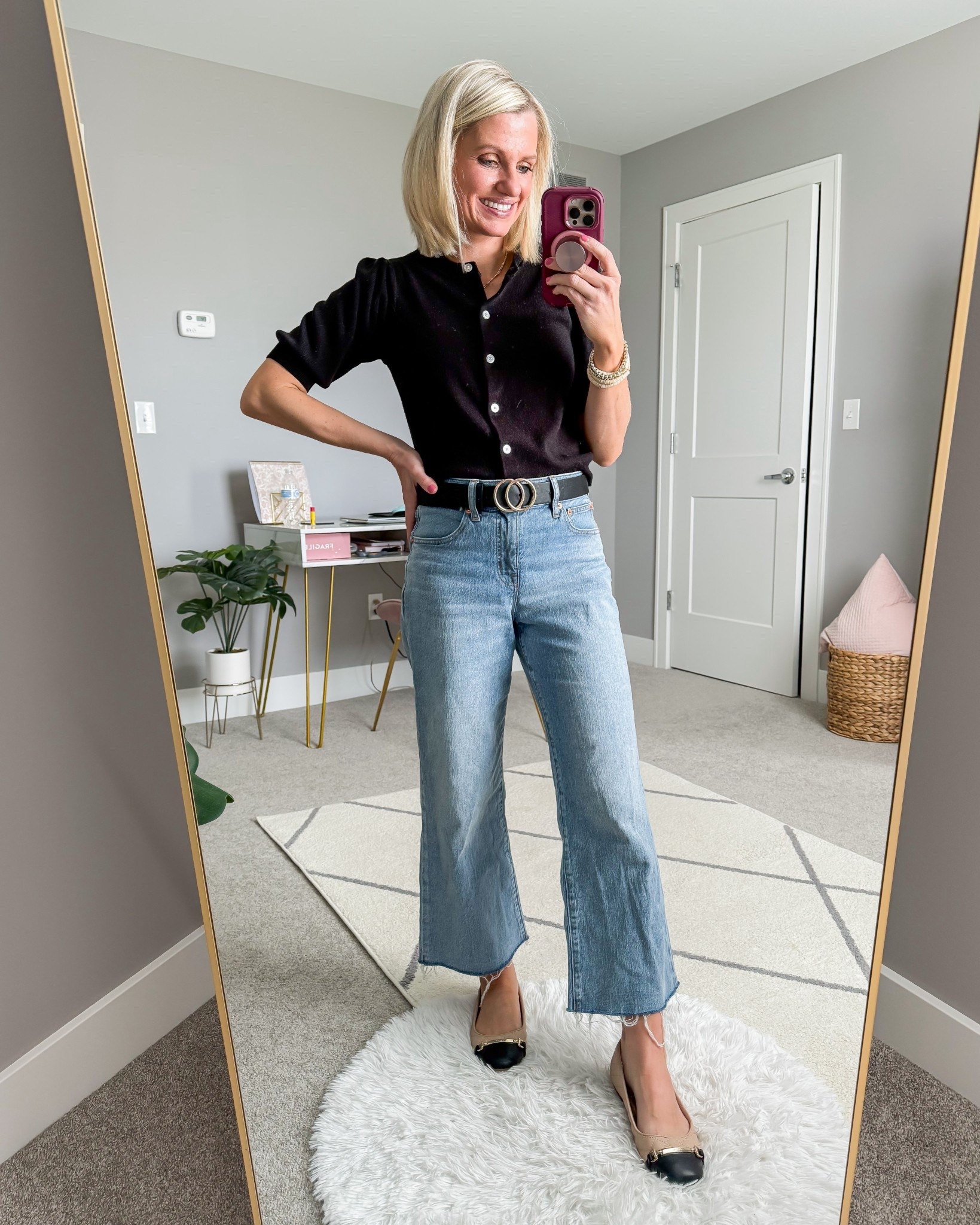 What I wore this week as a 40-year old mom of 2! Cardigan- old, linked similar || jeans- 25/petite 

#LTKStyleTip #LTKPetite #LTKOver40