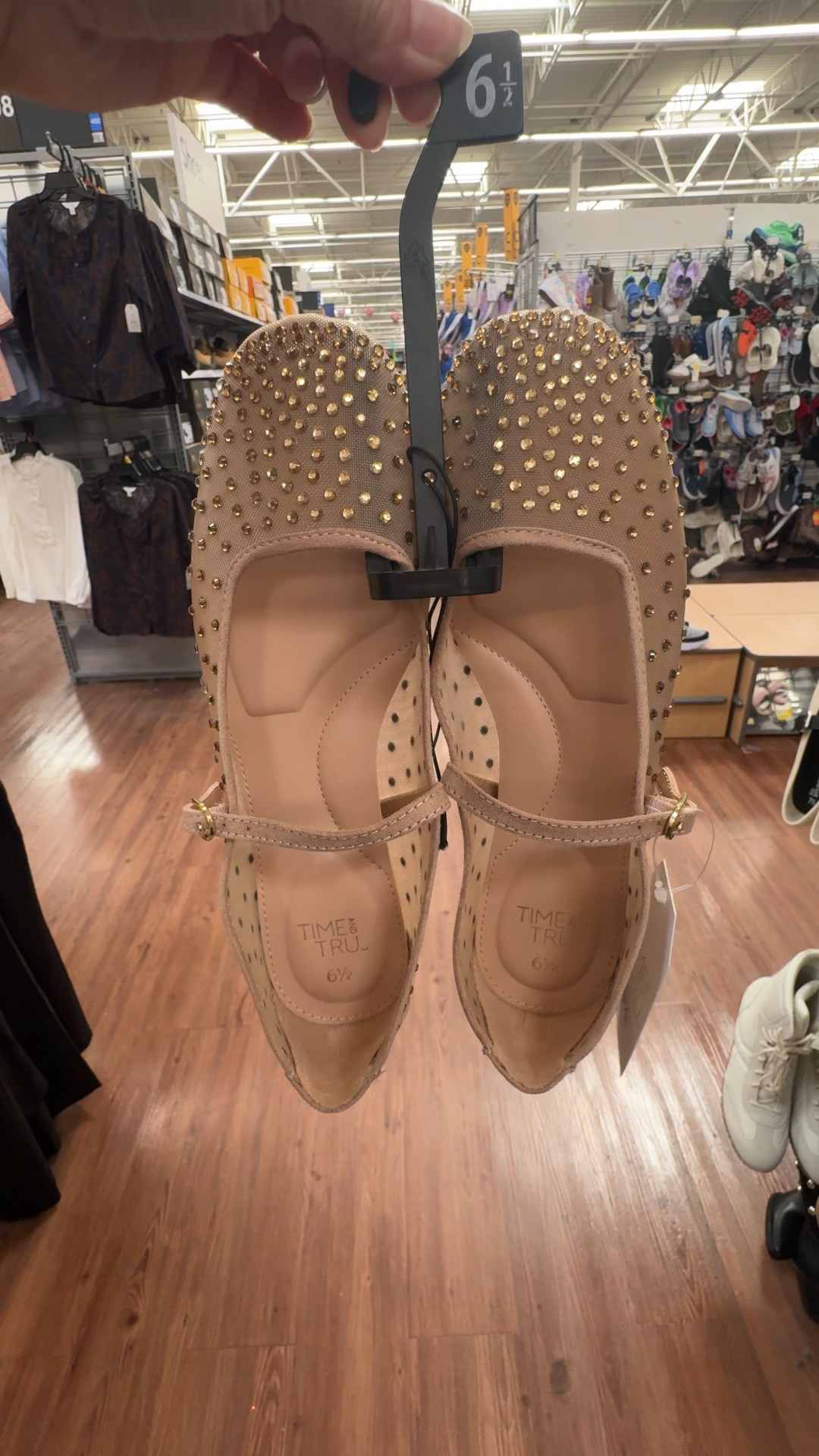 The CUTEST nude Mary Jane flats with flair!! Had to buy these👏🏽😍 these ones are currently out of stock but linking some other cute ones.


#LTKWorkwear #LTKSaleAlert #LTKootd