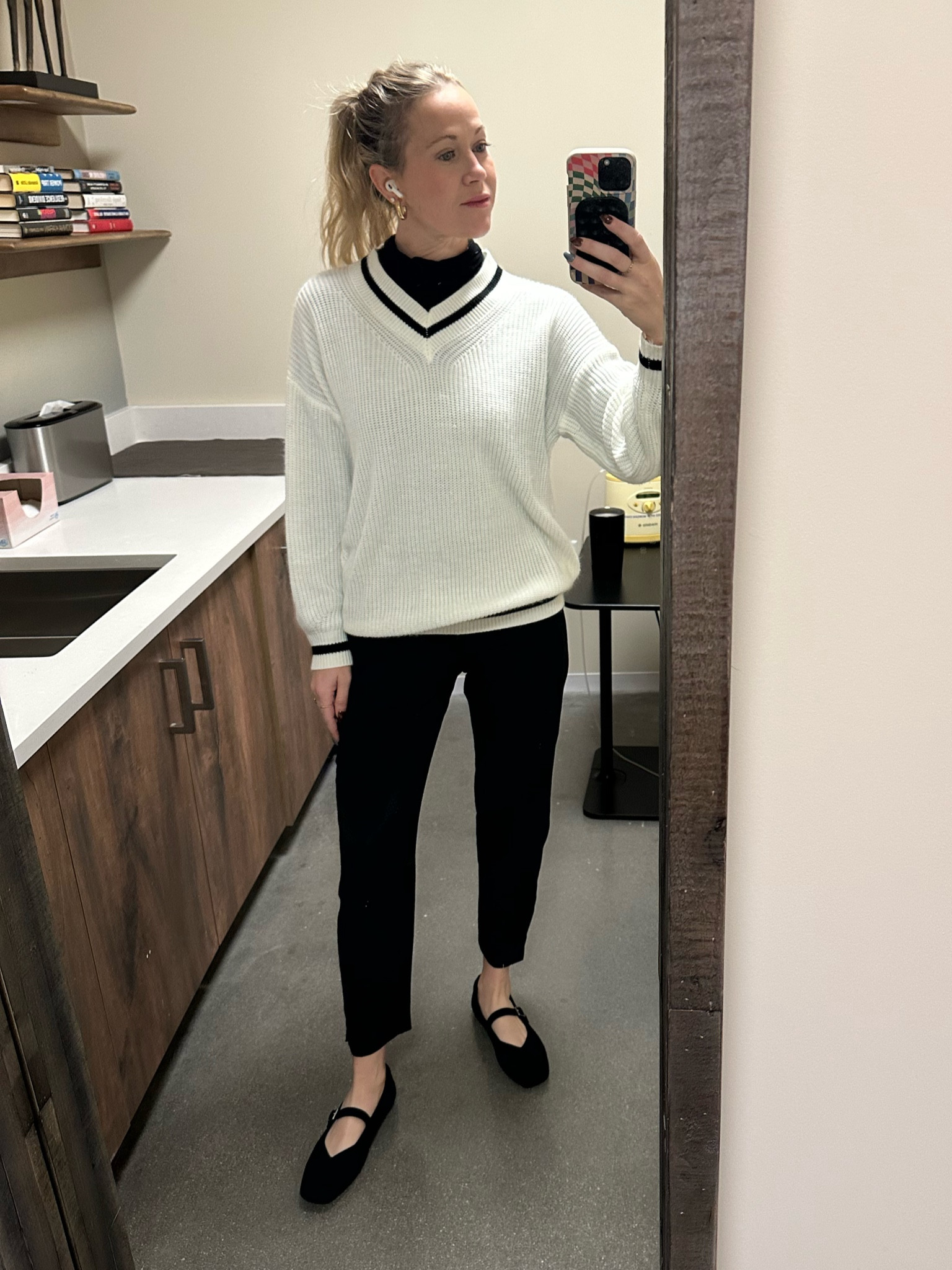 it’s freezing in denver, guys. I need layerssss

#LTKFindsUnder100 #LTKSeasonal #LTKWorkwear