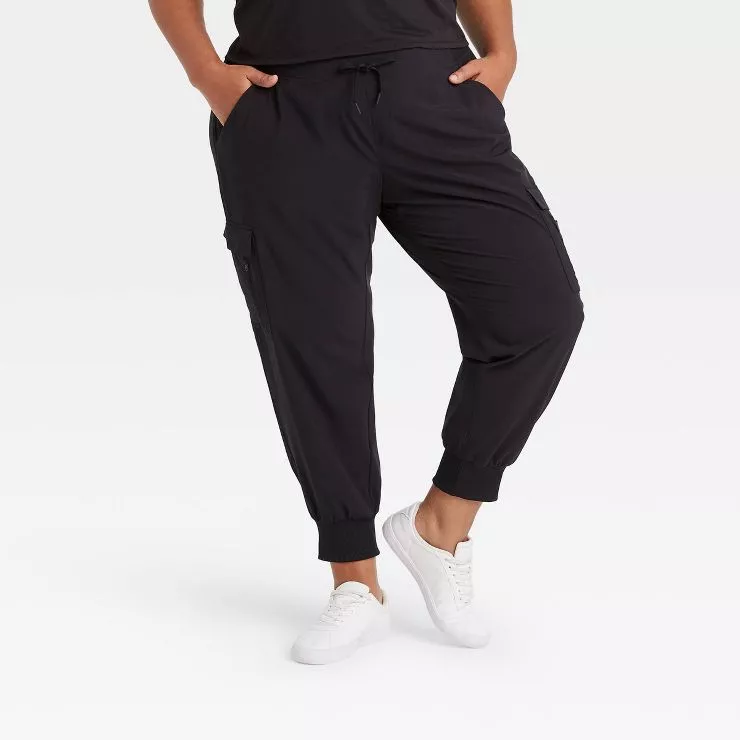 New Women's Stretch Woven Tapered Cargo Pants - All in Motion