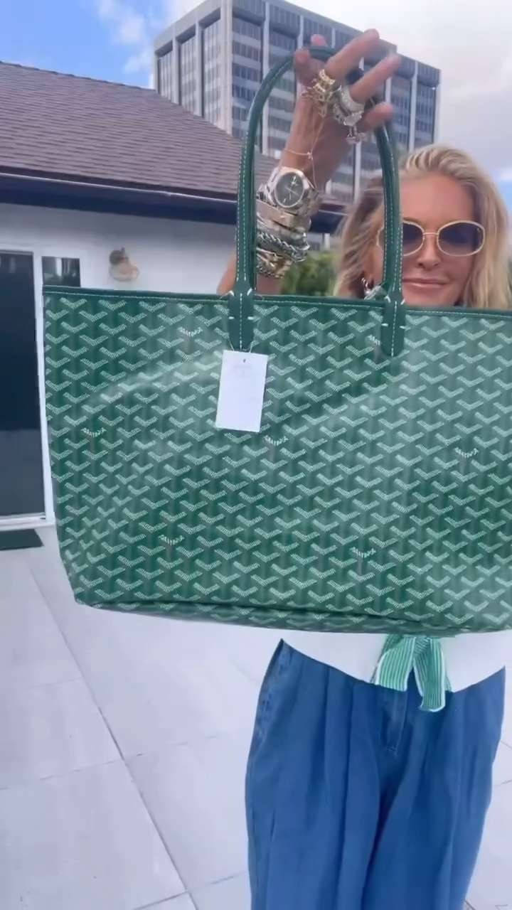 Code red on this look for less Goyard.. it’s just too freaking good 😍 

 #LTKStyleTip #LTKItBag